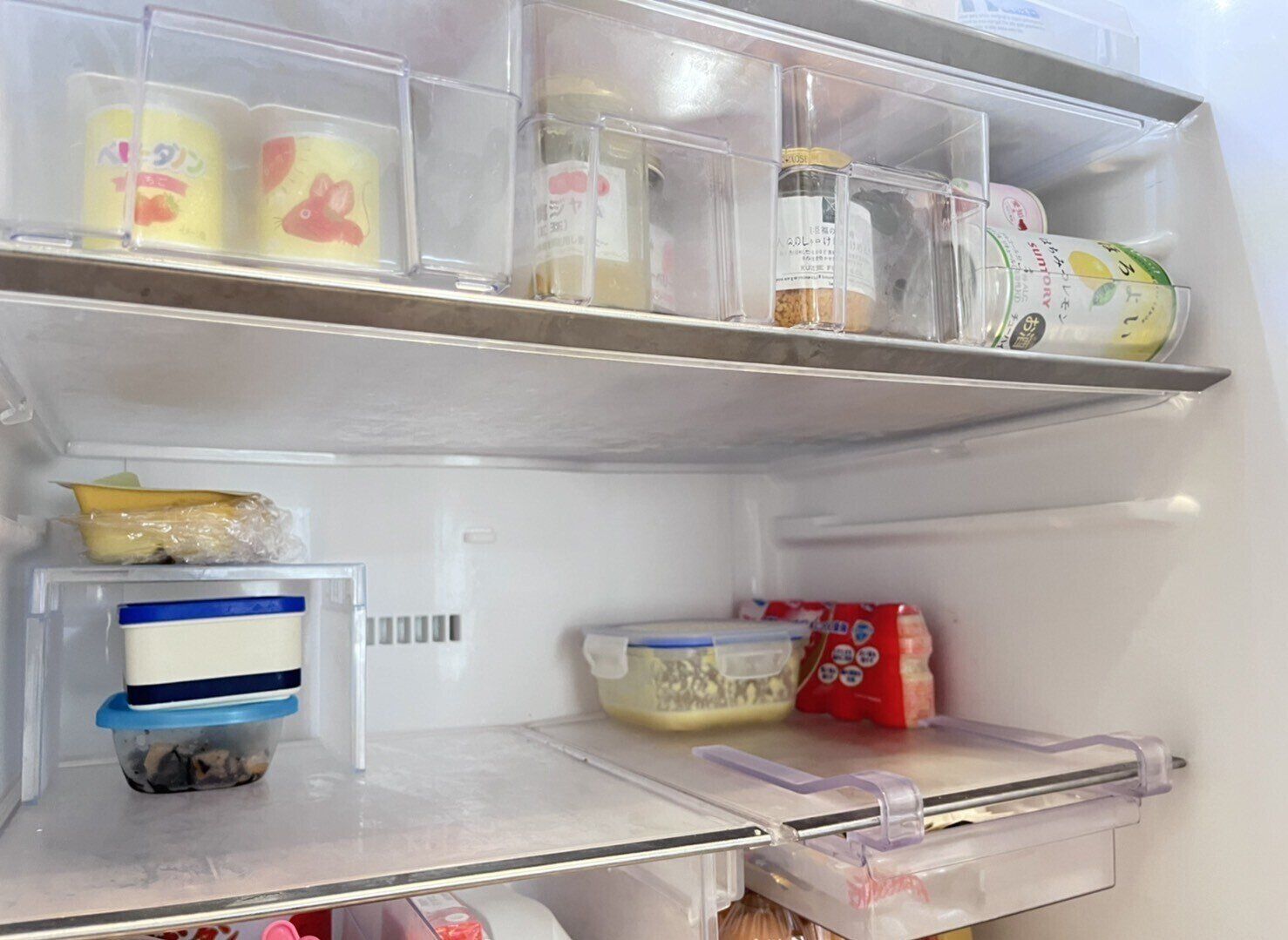 冷蔵庫を透明化！ダイソーのキッチンプラシリーズで冷蔵庫の収納がさらに便利に！
