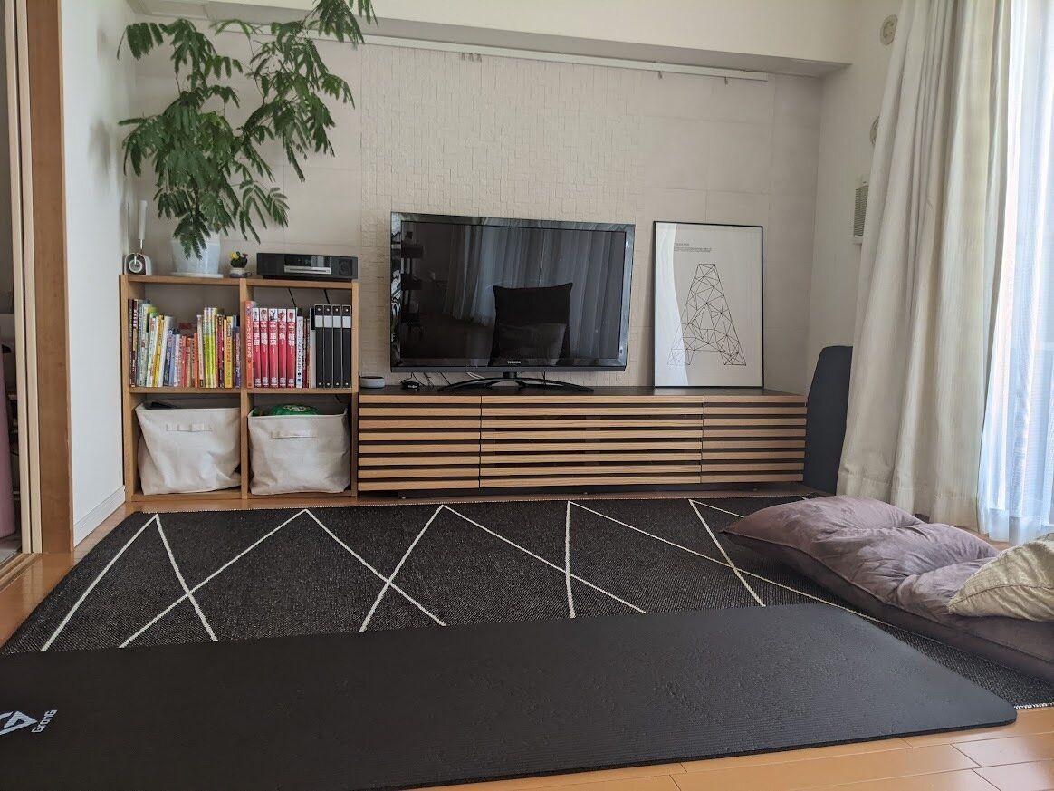 【リビングの綺麗キープ術】子どもが自分で片づけられる収納の作り方