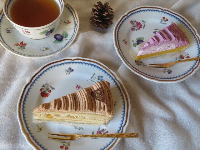 【ローソン】紅芋もイタリア栗も両方食べたい！421円で2種類楽しめるケーキセット