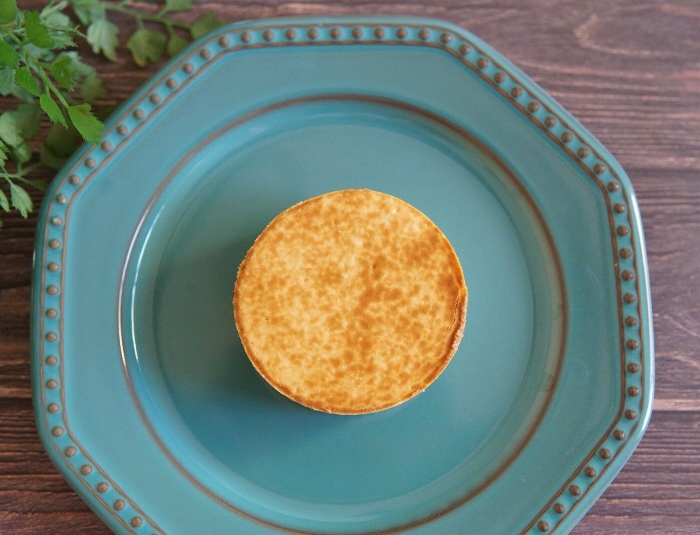 【ローソン】3日で約50万個販売！とけとろ食感がたまらない「濃厚生チーズケーキ」