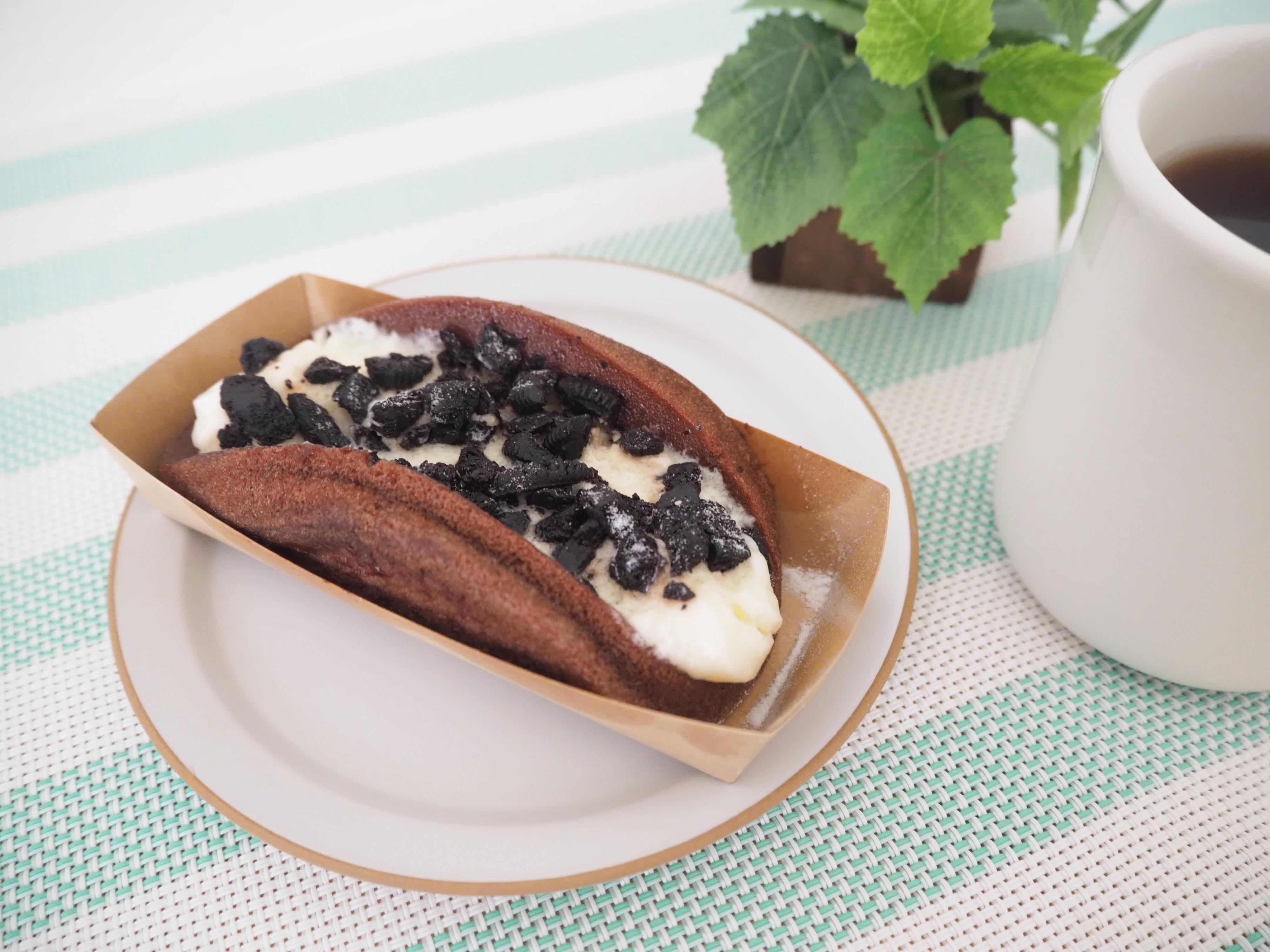 【ミニストップ】吸いつくもちもち感！「もち食感オムレット クッキー＆カスタードホイップ」