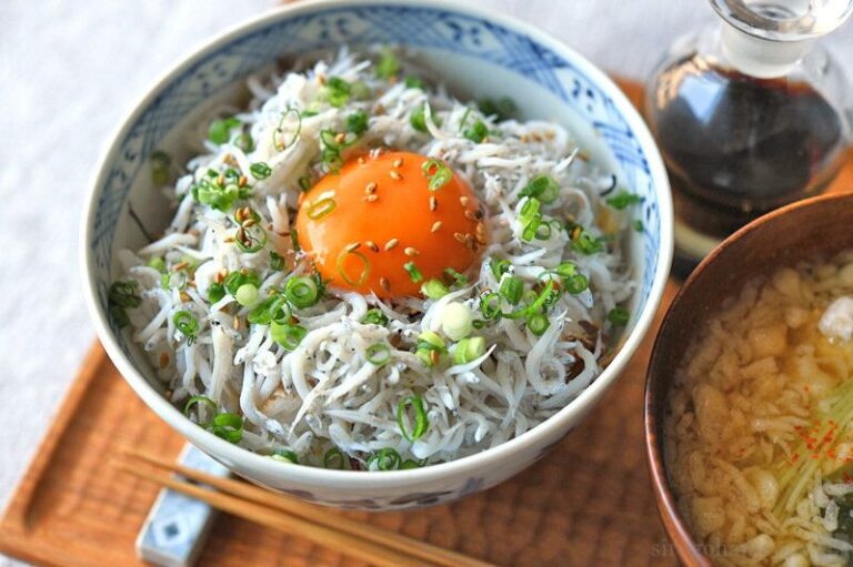 10分以内でパパッとつくれる超「時短」レシピ30選！調理も片づけも楽に済ませられる簡単メニューをご紹介