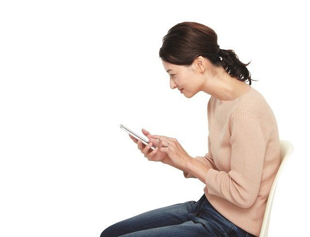 疲れ・肩こり・イライラ…アラフォーの不調の原因は「前傾首」だった！チェックリスト