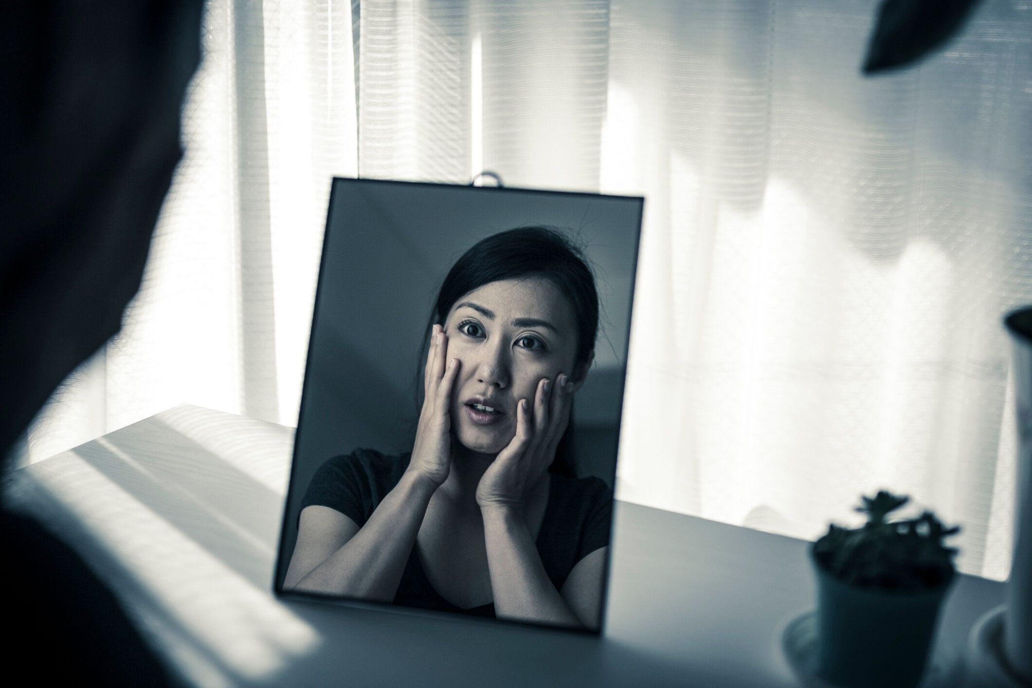 たった2つの簡単ルールで年齢より老けて見えるおばさんにならない！40代のファッションテク