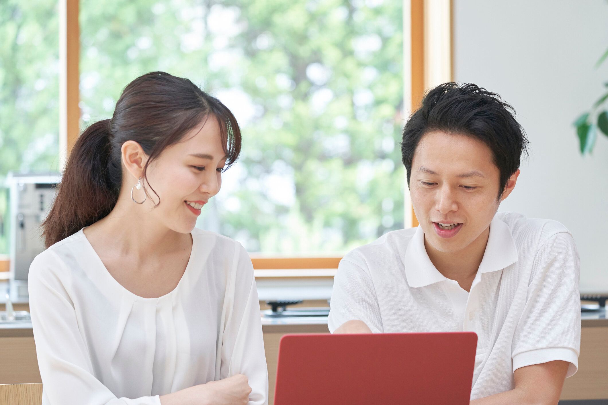 30代・子ども2人・世帯年収810万円。普通の共働き夫婦が、資産総額１億円を達成。道のりを詳しく紹介します。