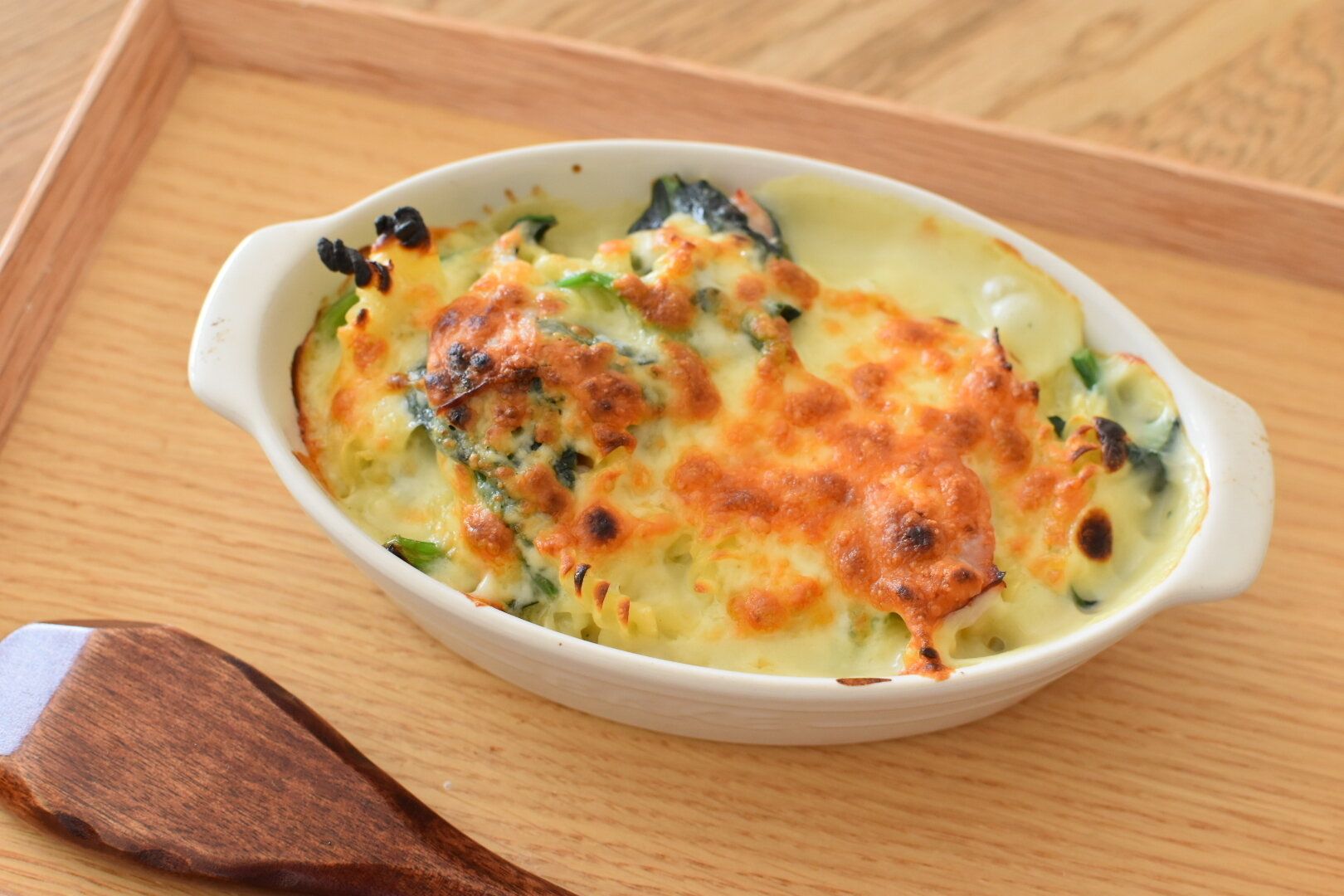 完成まで10分！業務スーパーの冷凍野菜で“栄養たっぷり時短グラタン”