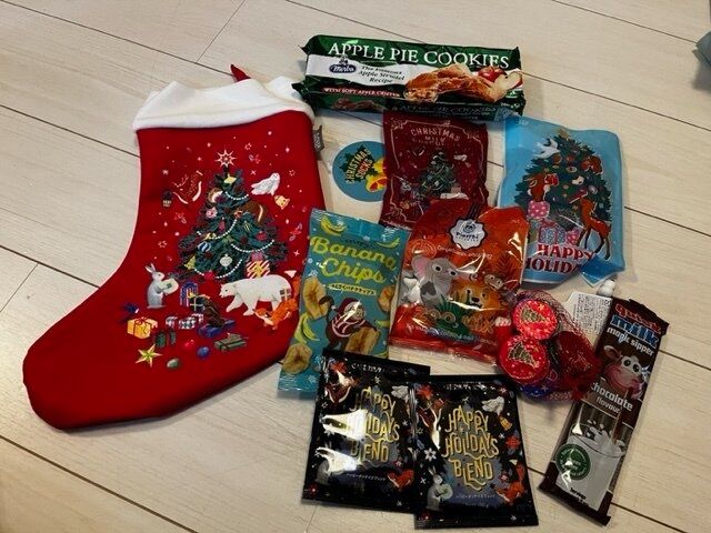 【カルディ】数量限定のクリスマスソックスが激アツ！お得すぎて驚いたその中身とは？