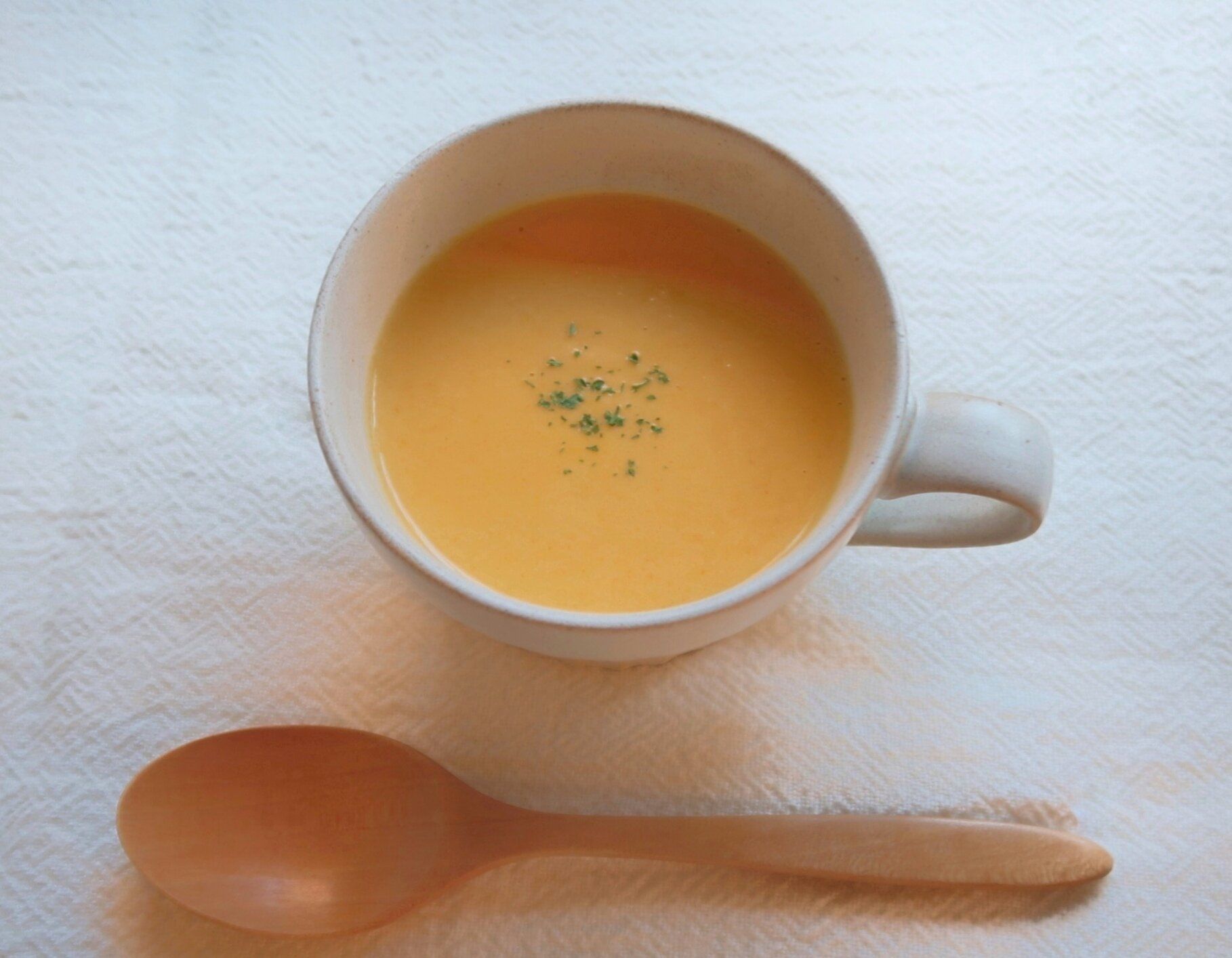 【旬食材】秋の味覚を味わう「さつまいもとにんじんの濃厚ポタージュ」のつくり方