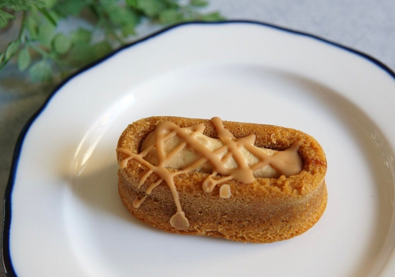 【ローソン】しっかりキャラメル感！しっとり食感の「生ガトーショコラ　キャラメル」