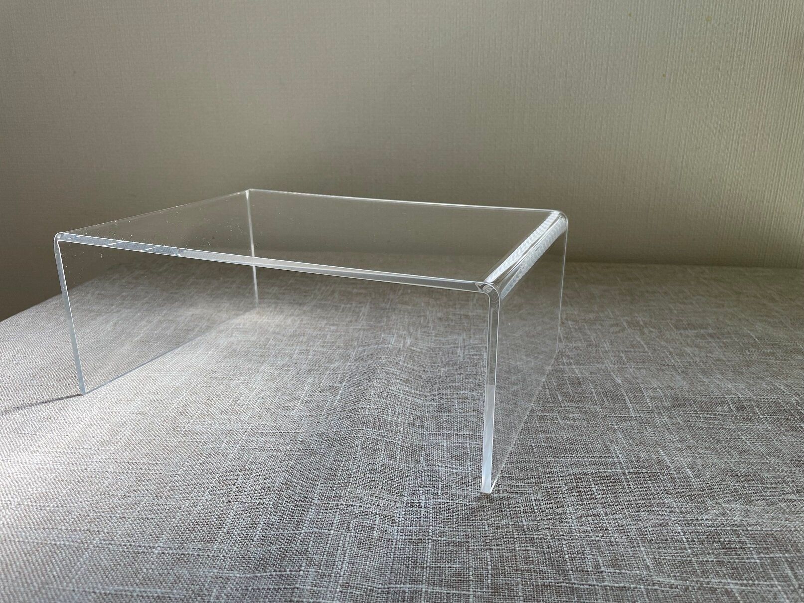 【無印良品】シンプルな「アクリル仕切棚」だけど使い方はシンプルじゃない！食器棚に本棚、オシャレなインテリアスペースにも使える