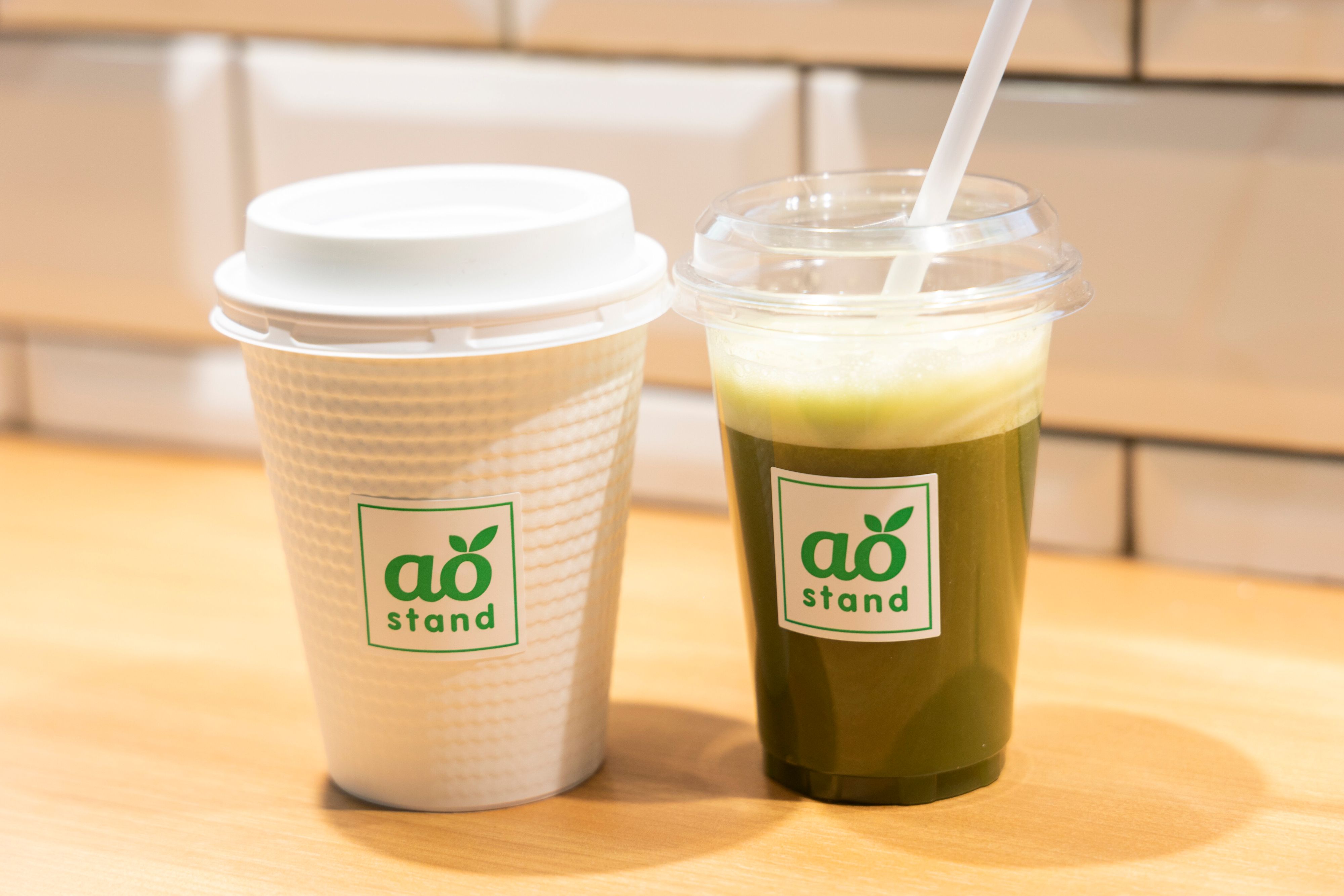 働くママの新たな朝習慣は「青汁」!?伊藤園が駅ナカに青汁専門店「aostand」をオープン