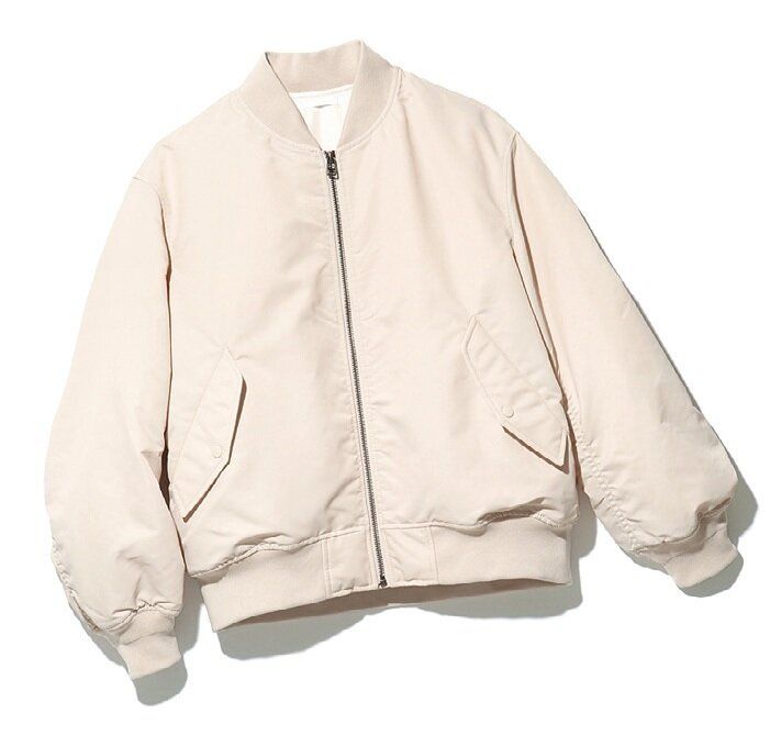 【ユニクロ】40代でも「カッコかわいい」がかなう、大人の救世主アイテム