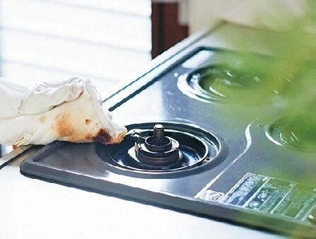 いつものキッチン掃除にちょっとだけ「プロの技」。絶対きれいになる大掃除テクニック