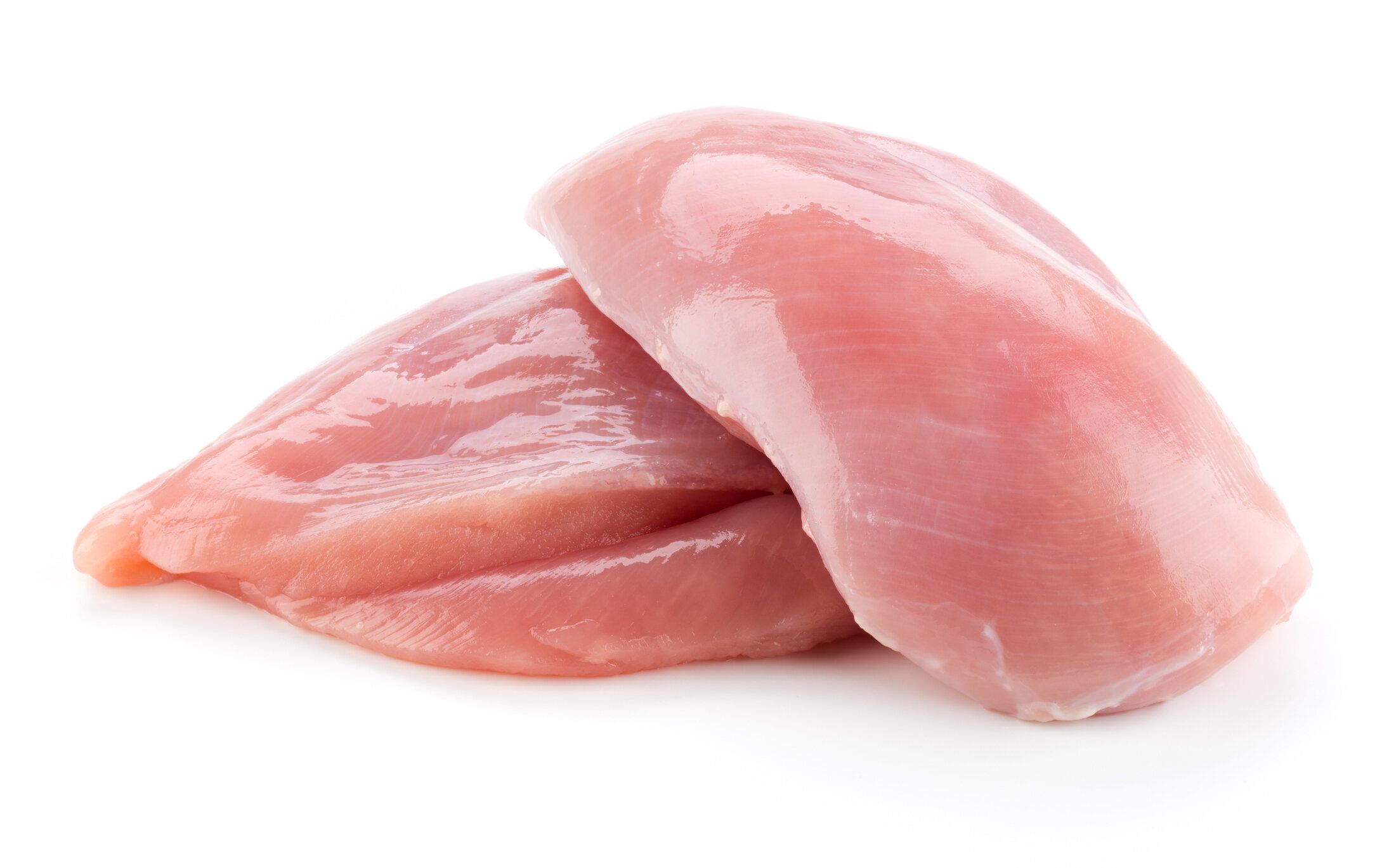 「鶏胸肉」の冷凍方法は？保存や解凍の仕方・おいしい活用レシピを紹介