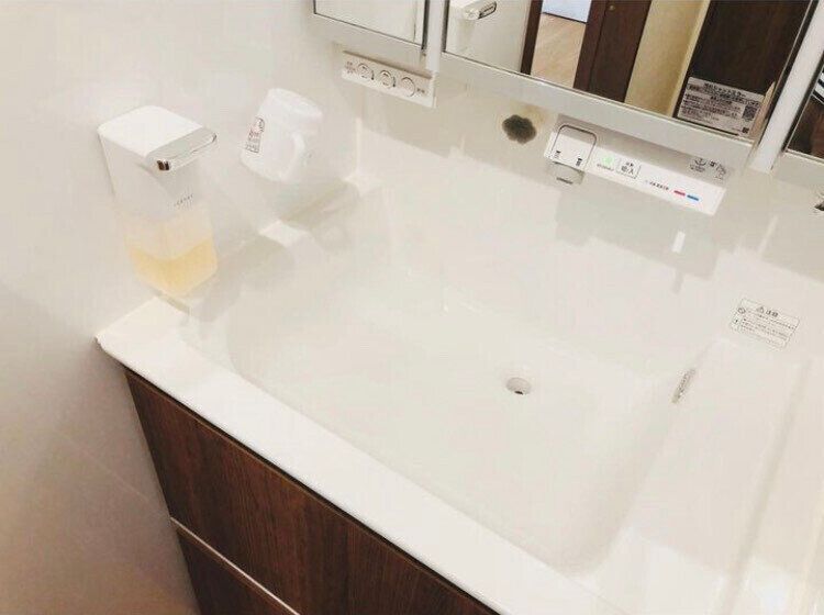 激押し掃除グッズ　Seriaの浮かせるスポンジ！