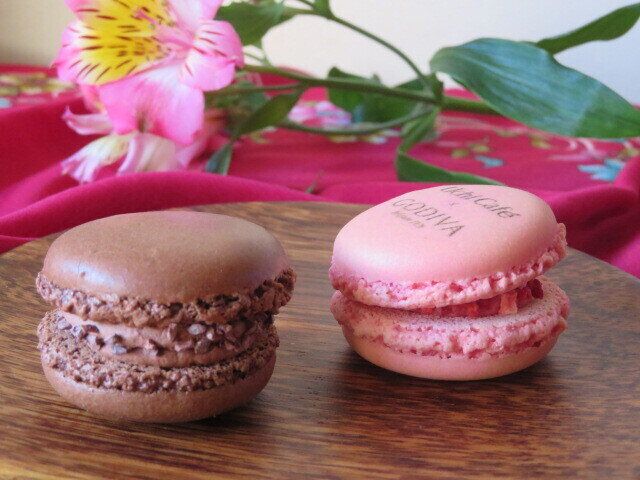 【ローソン】×ゴディバがコラボ！見た目も味もぜいたくなごほうびマカロン