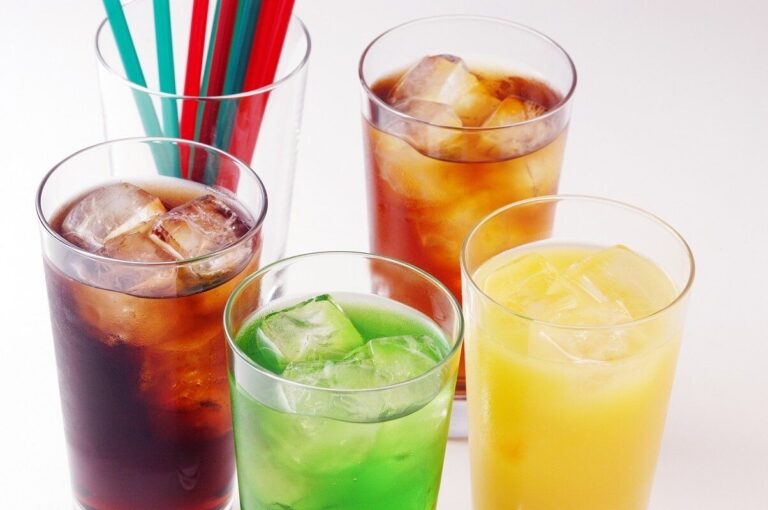 【管理栄養士監修】賞味期限切れの「ジュース」はいつまで飲める？開封状態に分けて解説！