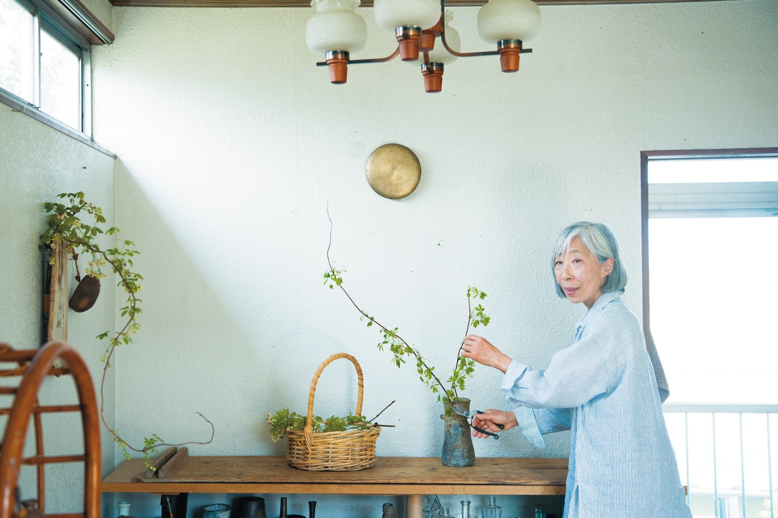 75歳。小さな花を生けているだけで、世界中の人とつながるようになりました