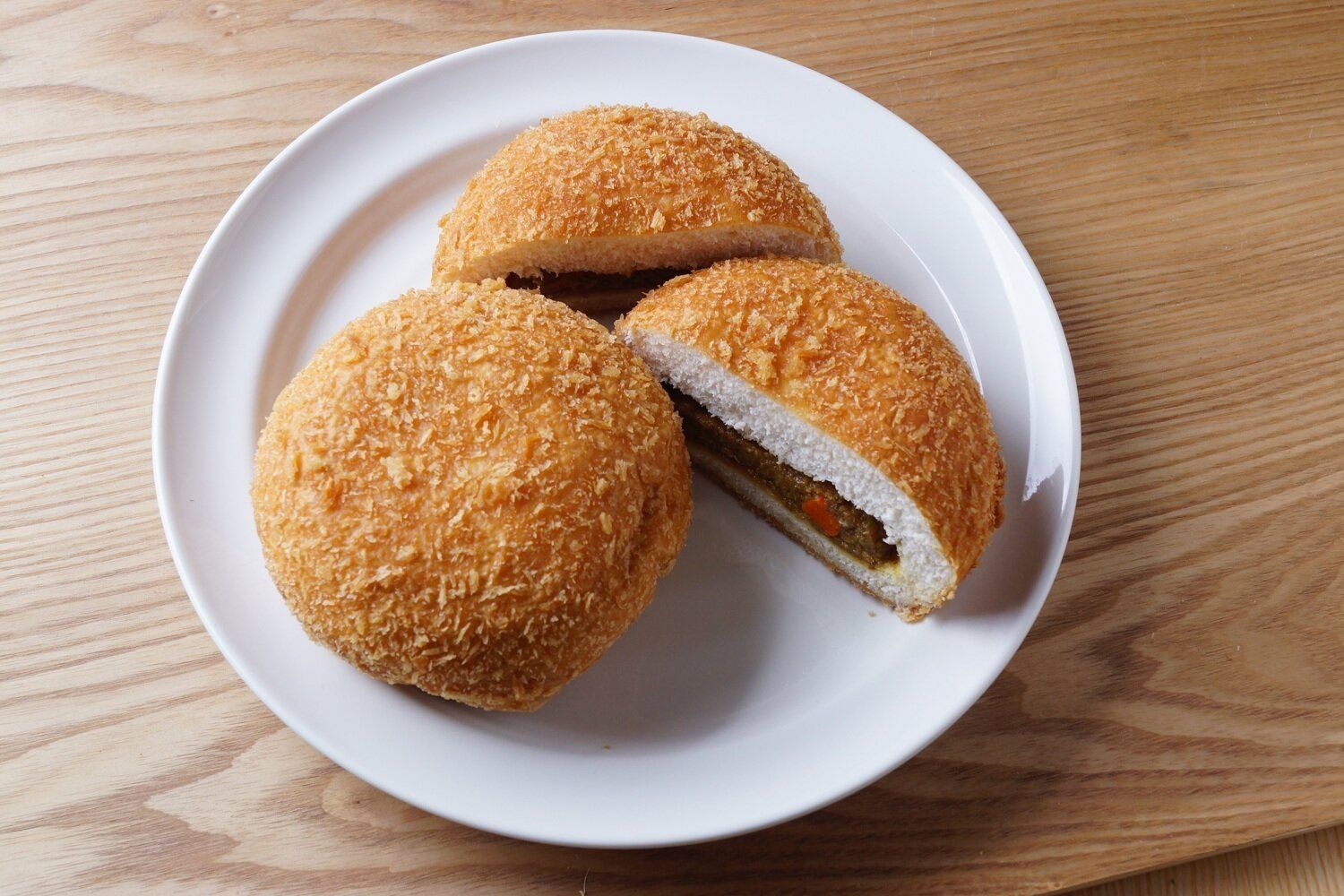 「カレーパン」は冷凍保存が便利！上手においしく保存するためのテクニック