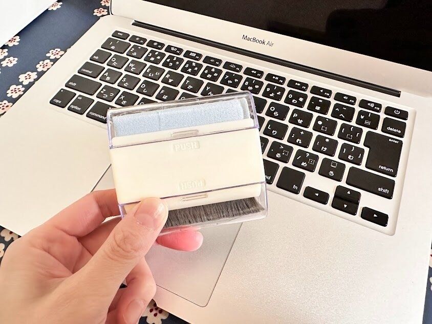 【3COINS】気になった時にサッとPC掃除！キレイをキープして仕事や勉強のやる気アップ