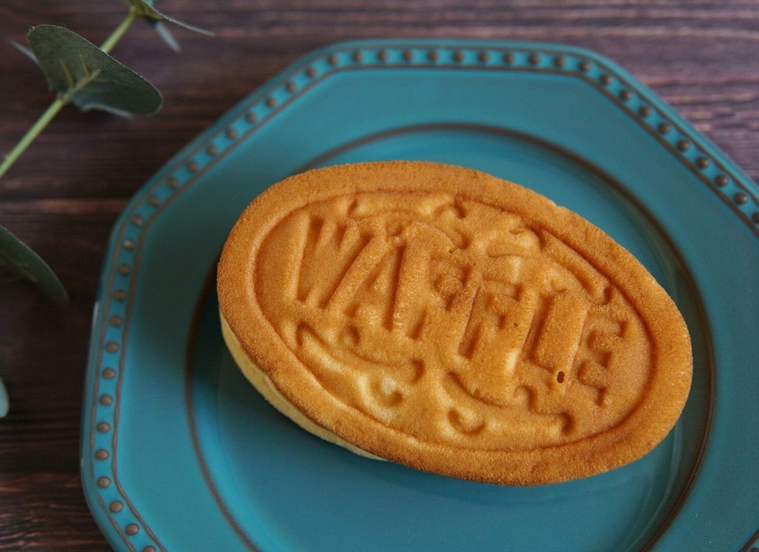 【ローソン】ふんわりしっとり生地に幸せ気分「ふんわりワッフル(カスタード＆ホイップ)」