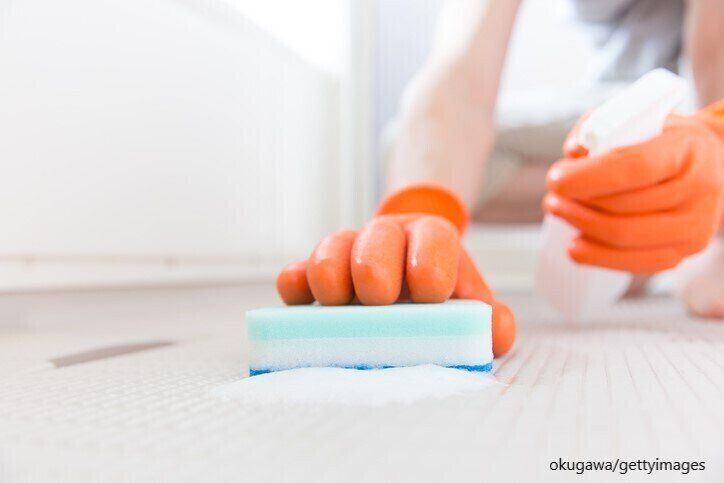 【お風呂床掃除】これでスッキリ！デコボコ床におすすめブラシ