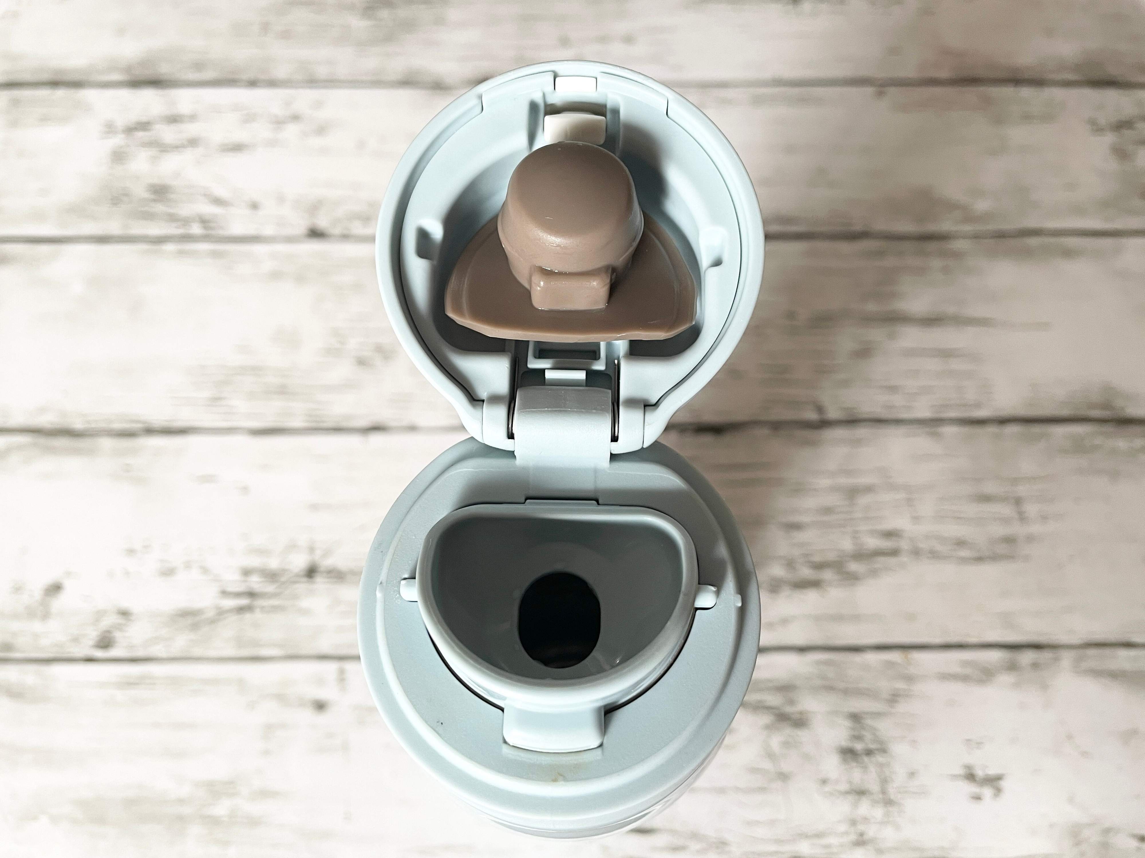 水筒は1年間使い続けちゃだめ!?じつは劣化しやすい生活グッズを紹介