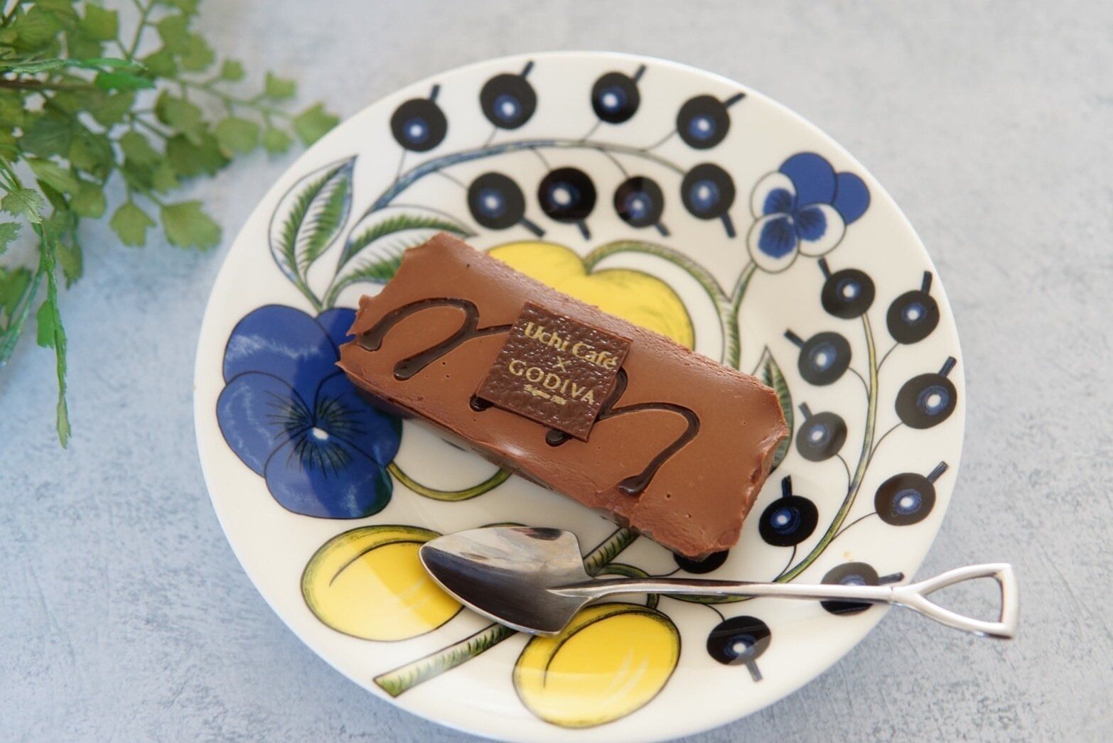 【ローソン】GODIVAコラボは、バレンタインにもおススメ！チョコの濃厚な味わいを堪能できる「ショコラテリーヌ」