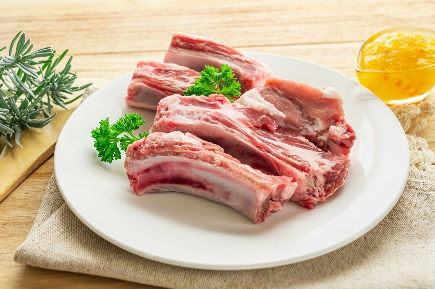 「スペアリブ」の冷凍方法は？上手な保存のコツやおいしい活用レシピを紹介