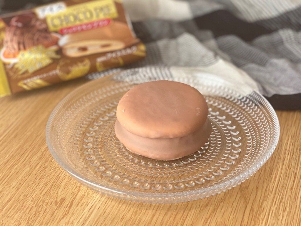 【新商品】濃厚で贅沢～！チョコパイアイスに新フレーバー「モンブラン」が登場