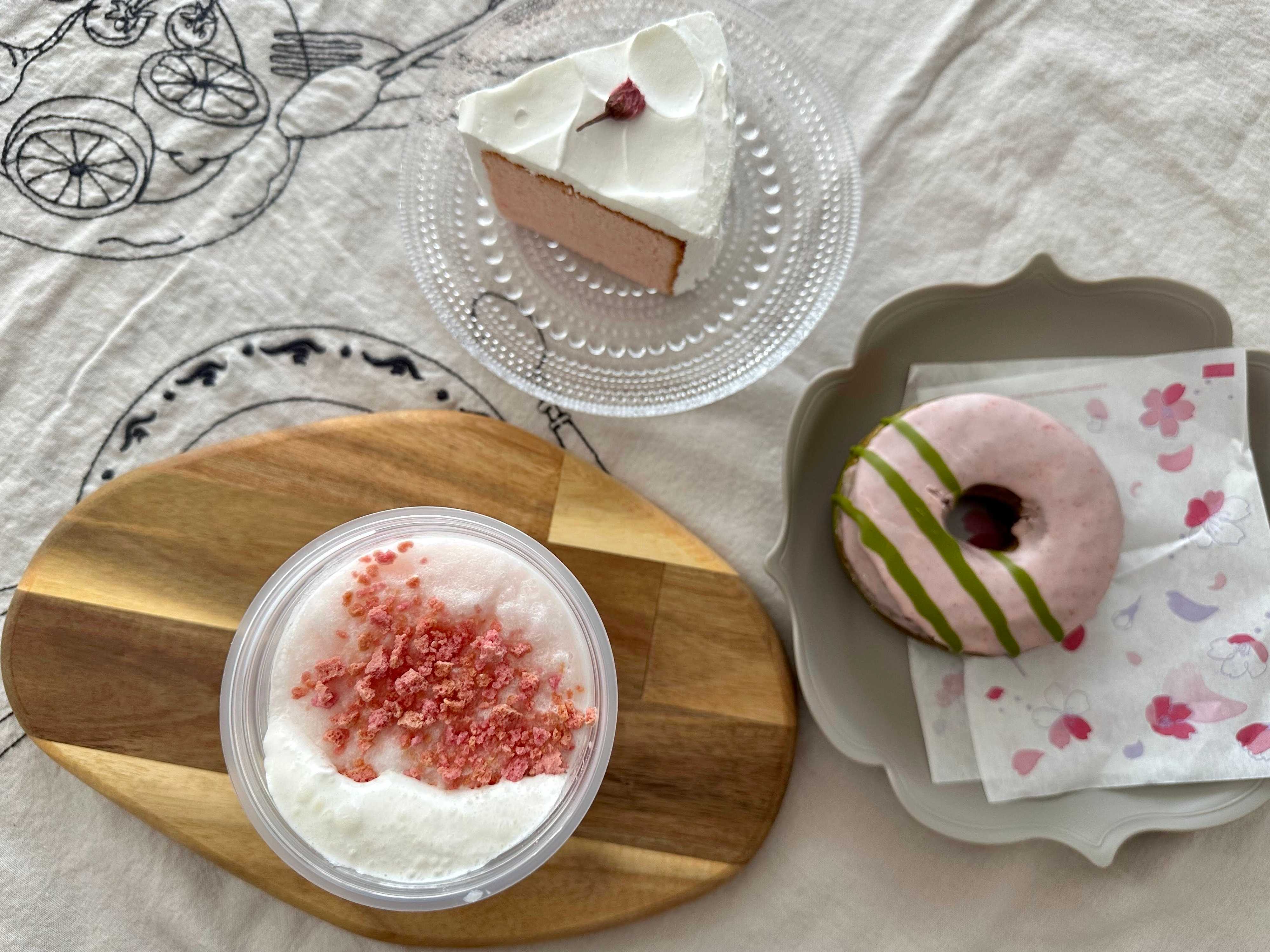 【スタバ新作】満開の桜に心はずむ「さくら 咲くサク フラペチーノ」で幸せ春気分を先取り♪