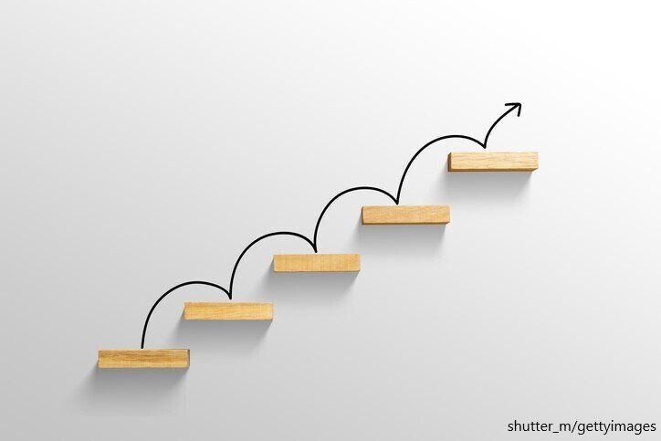 【体力省エネ】階段を楽に上がるコツ簡単3つのポイント