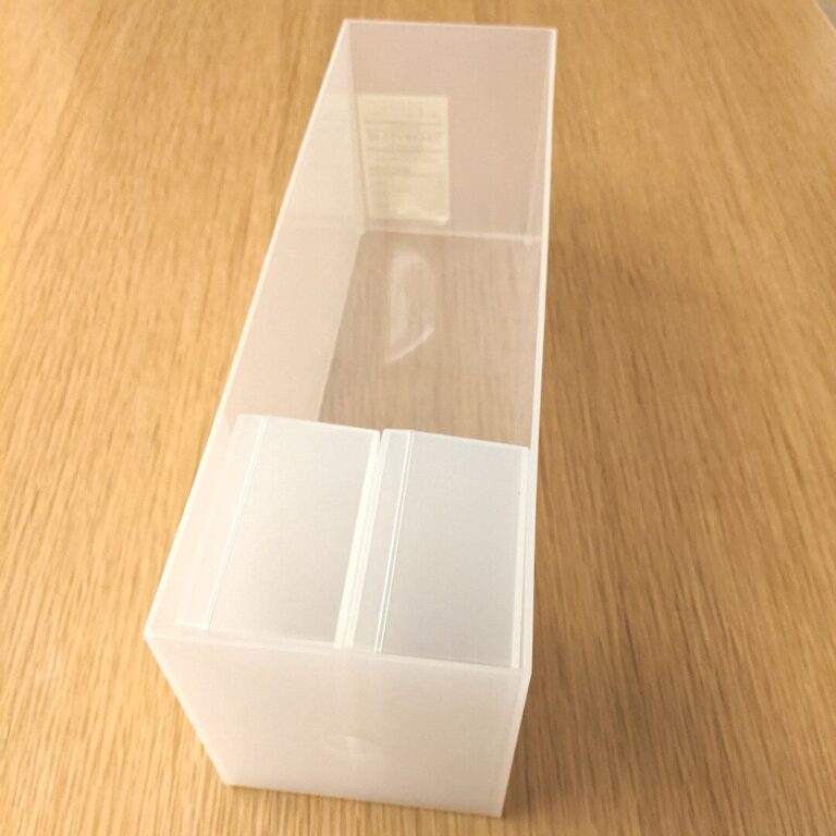 小物をすっきりとまとめるならダイソーの「救急小物ケース」がオススメ！無印のファイルボックスと相性抜群なんです