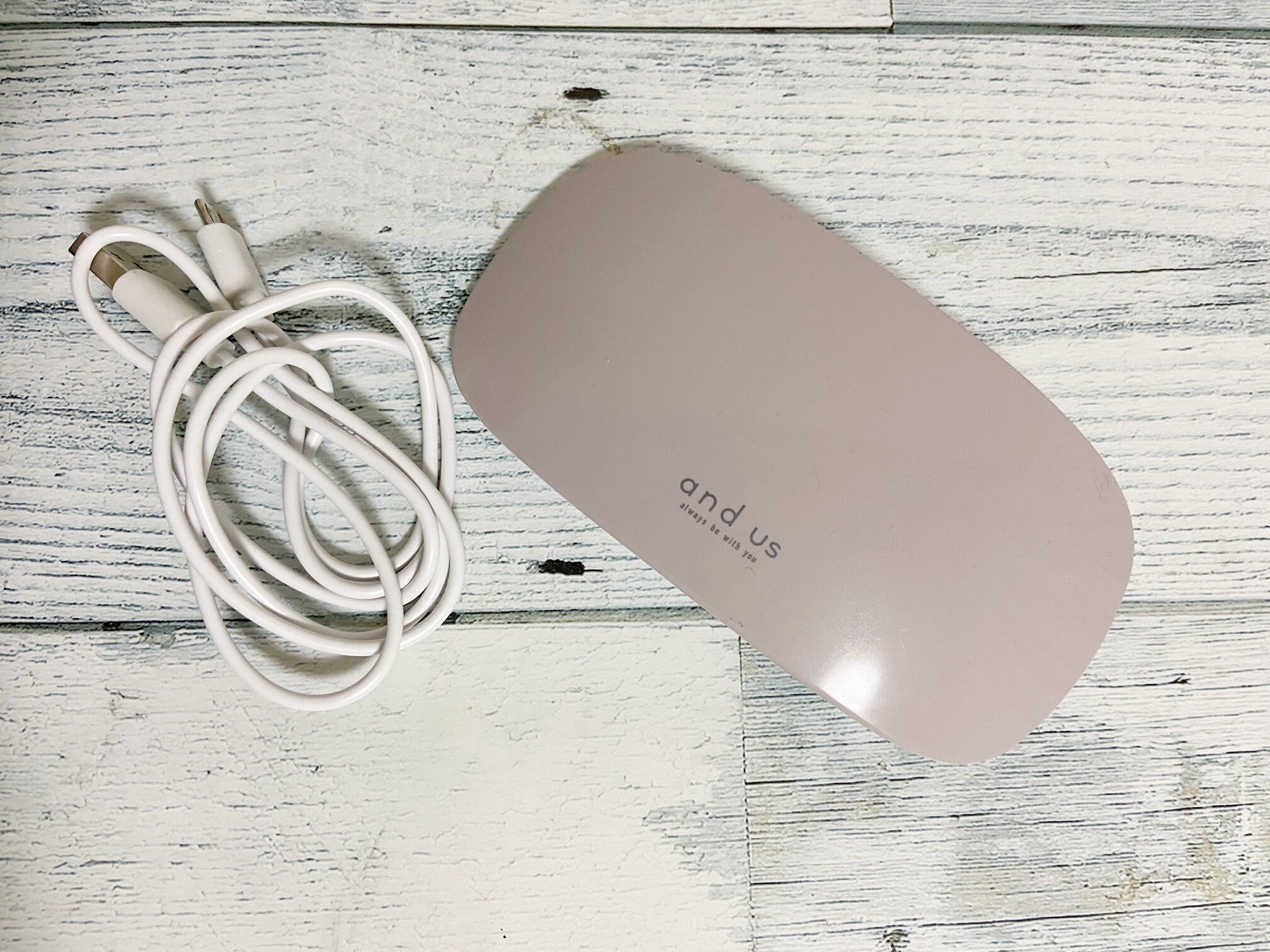 【3COINS】スリコでもついに発売！セルフネイルの必需品「UVLEDネイルライト」