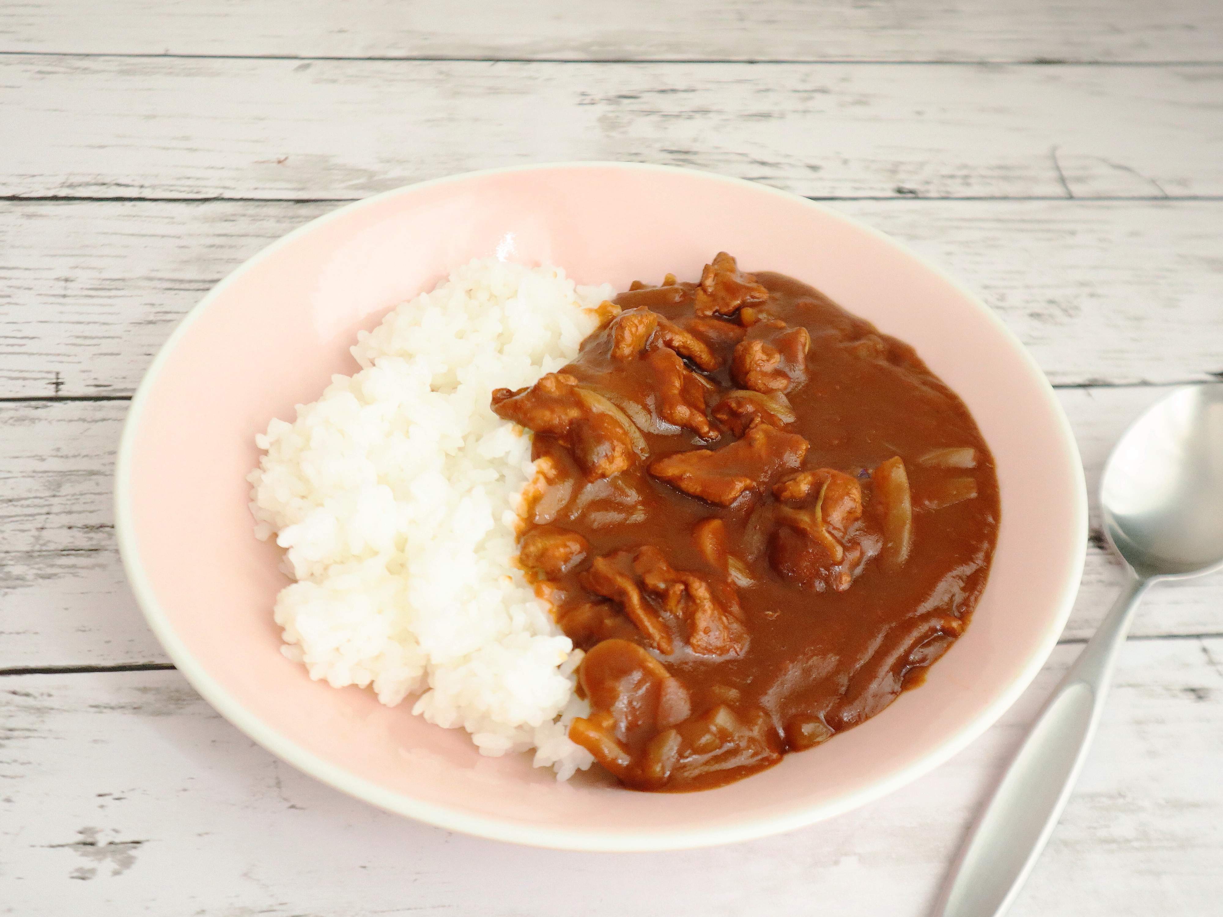 いつものハヤシライスが劇的に変わる!?今夜すぐできる定番メニューのひと工夫