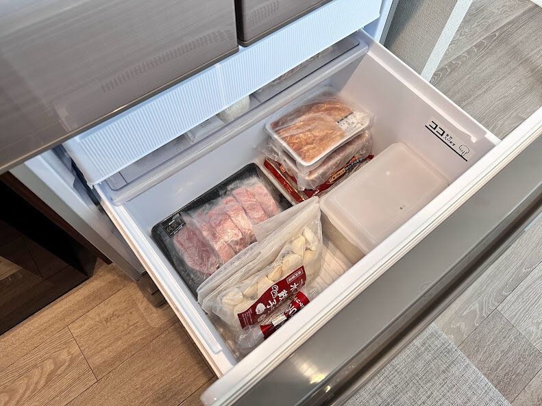 【無印良品】冷凍庫内を立てて収納したいかたにおすすめの仕切り板