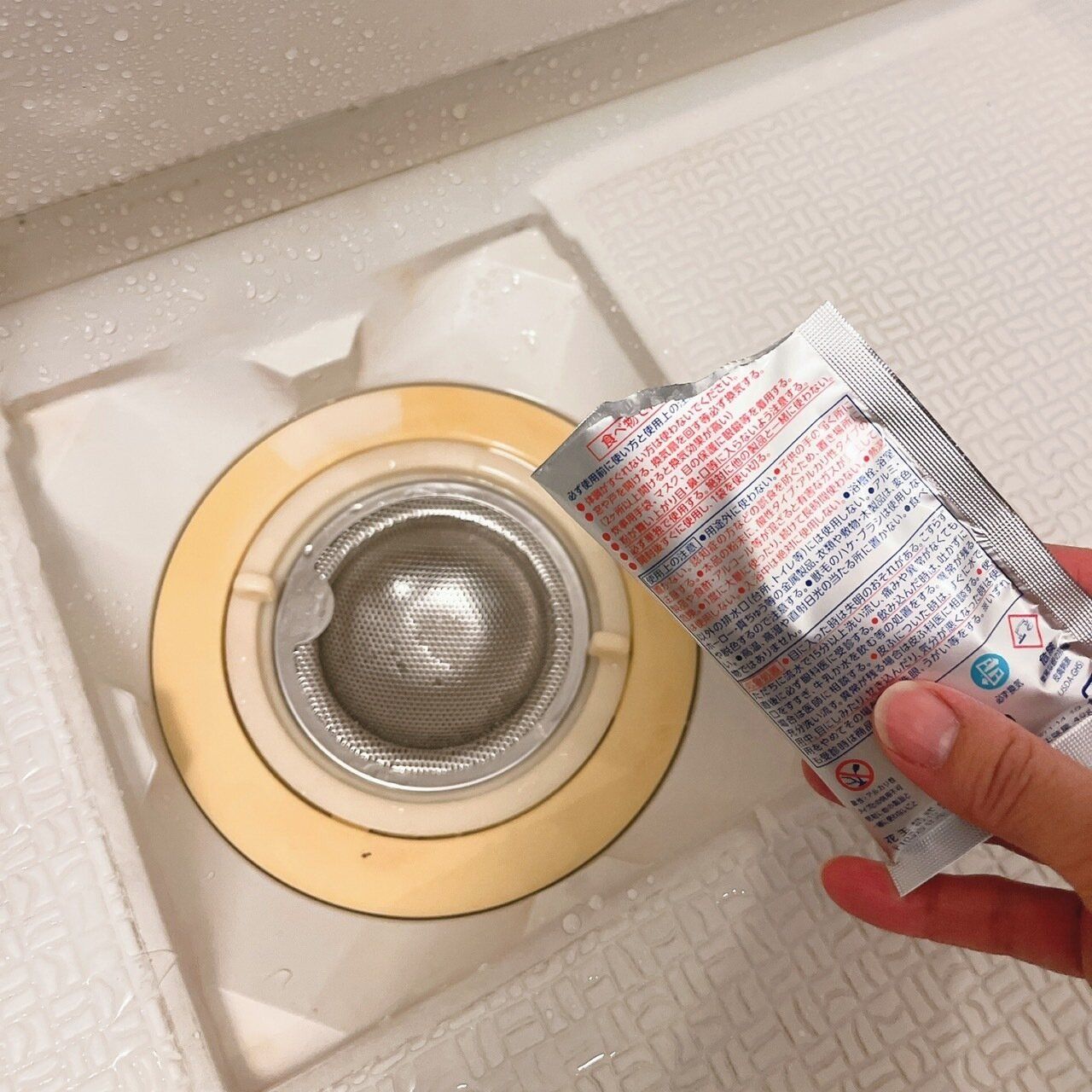【浴室排水口】手間をかけたくないときのおすすめ洗剤