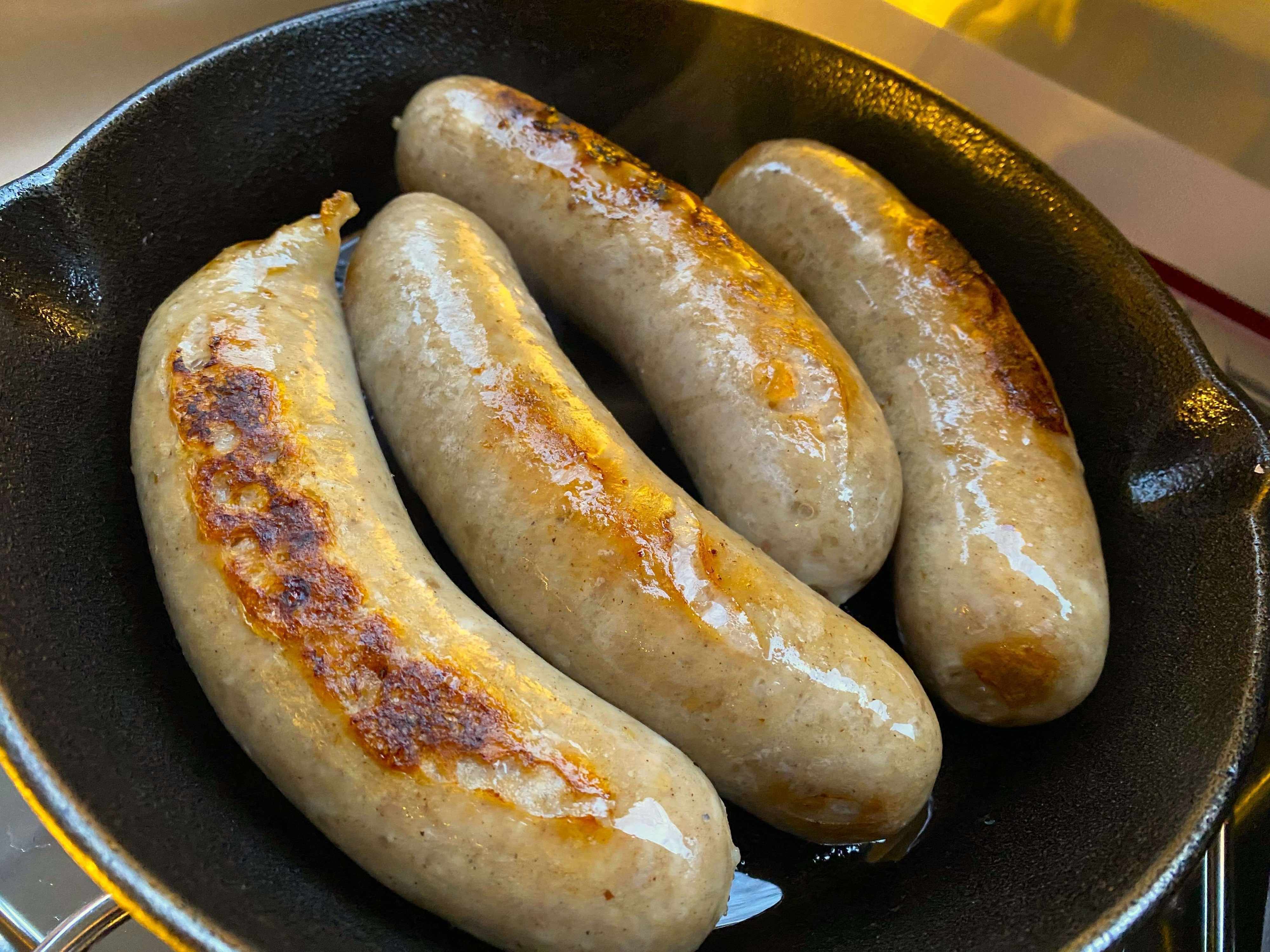 【業務スーパー】本格的なおいしさに満場一致でリピ買い確定！子どもから大人まで大喜びのアウトドア・お家ごはんでも大活躍の生フランクは業スーのこだわりを感じる逸品！