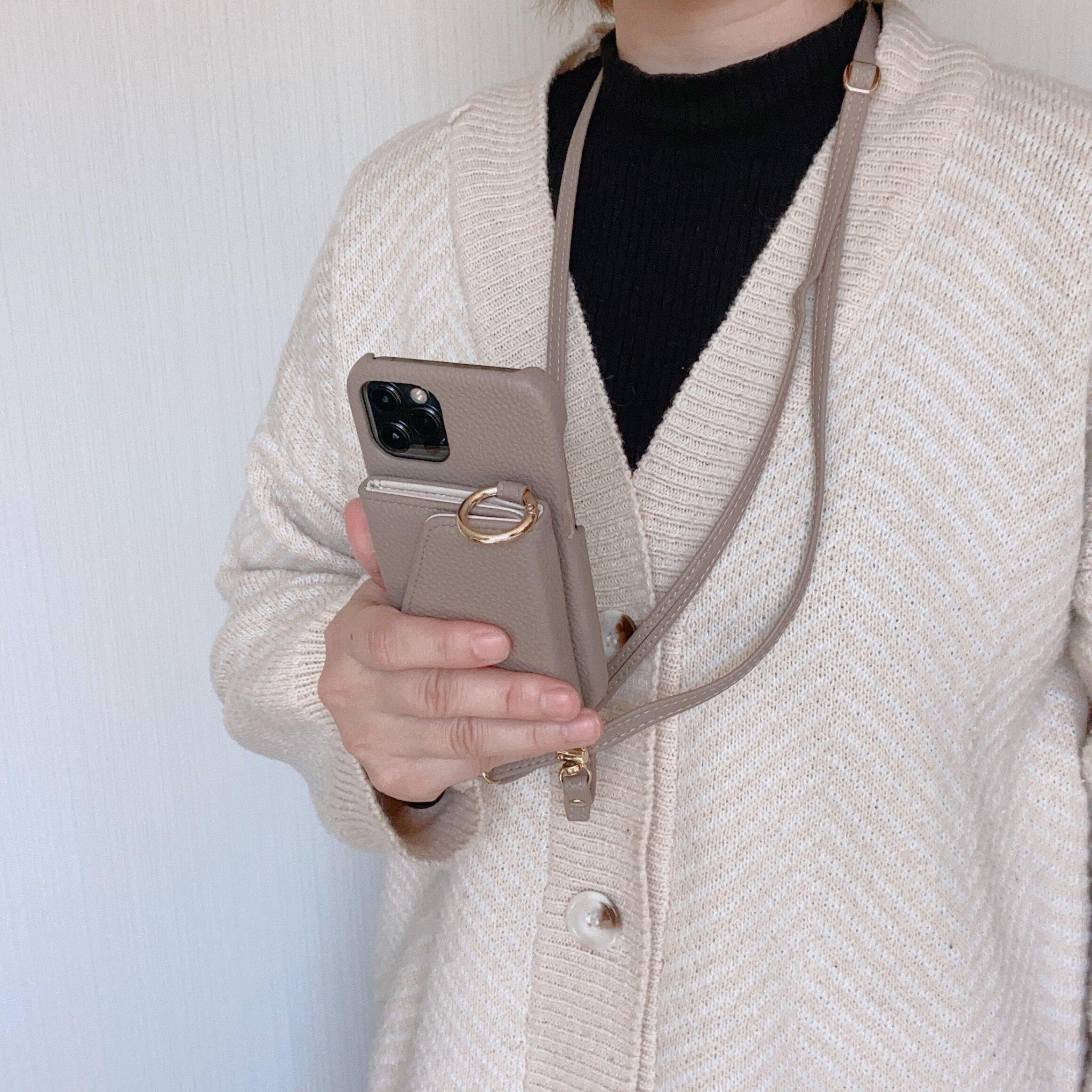 あえて100均で買わない！手ぶら生活を叶えたシンプリストのスマホカバー