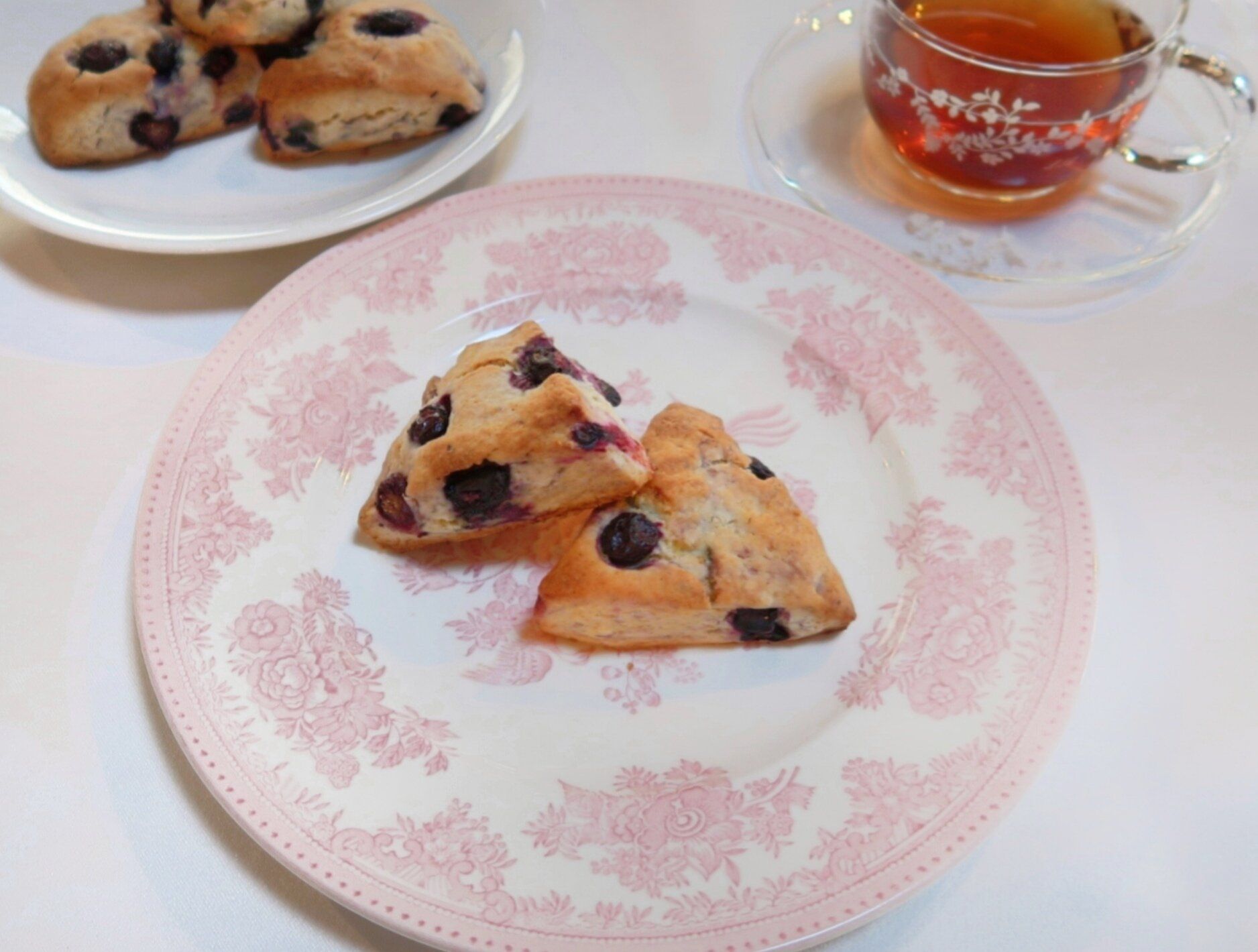 ホットケーキミックスで超簡単！【ブルーベリースコーン】のつくり方