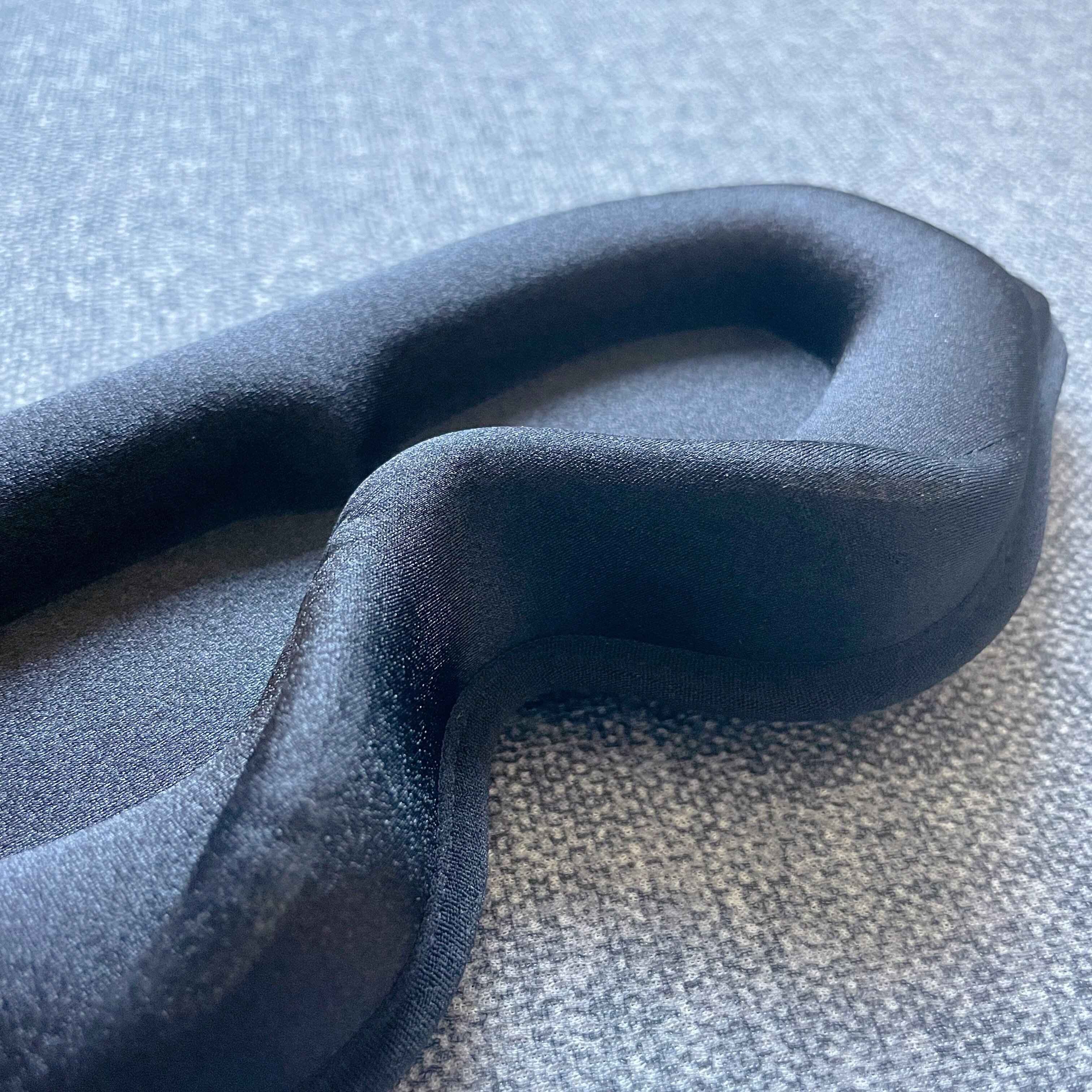 【睡眠の質アップ】知ってしまったら他のはつけられない！3D立体のアイマスクが想像以上だった