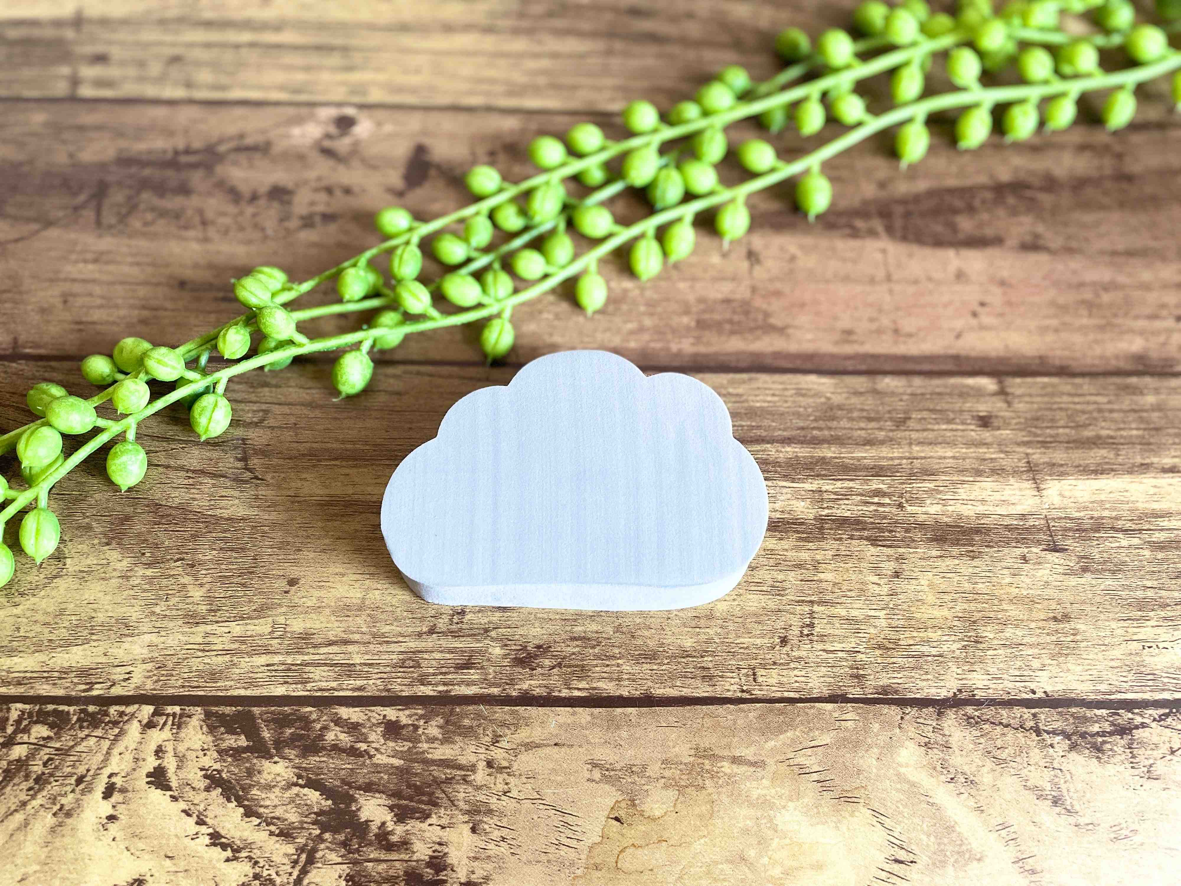 【キャンドゥ】水あかをラクに予防！しかもかわいい「雲型スポンジ」が使える！