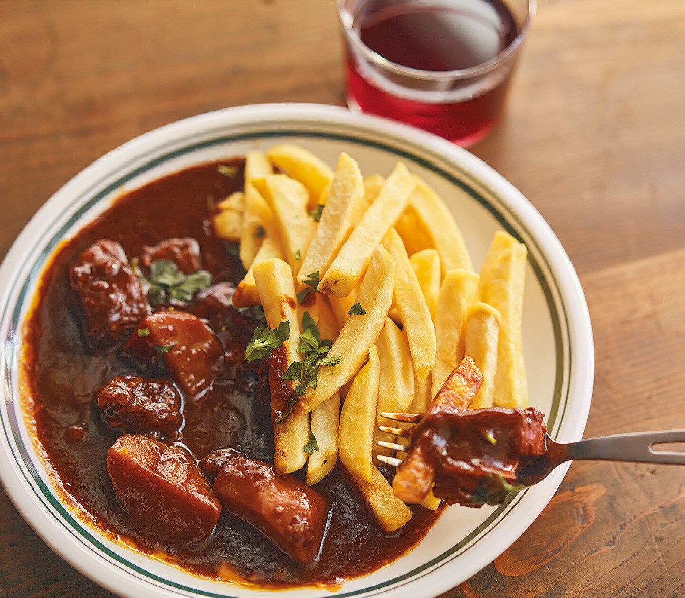 ポテ中を、さらなる深みへ！フライドポテトのひねりアイデア３選