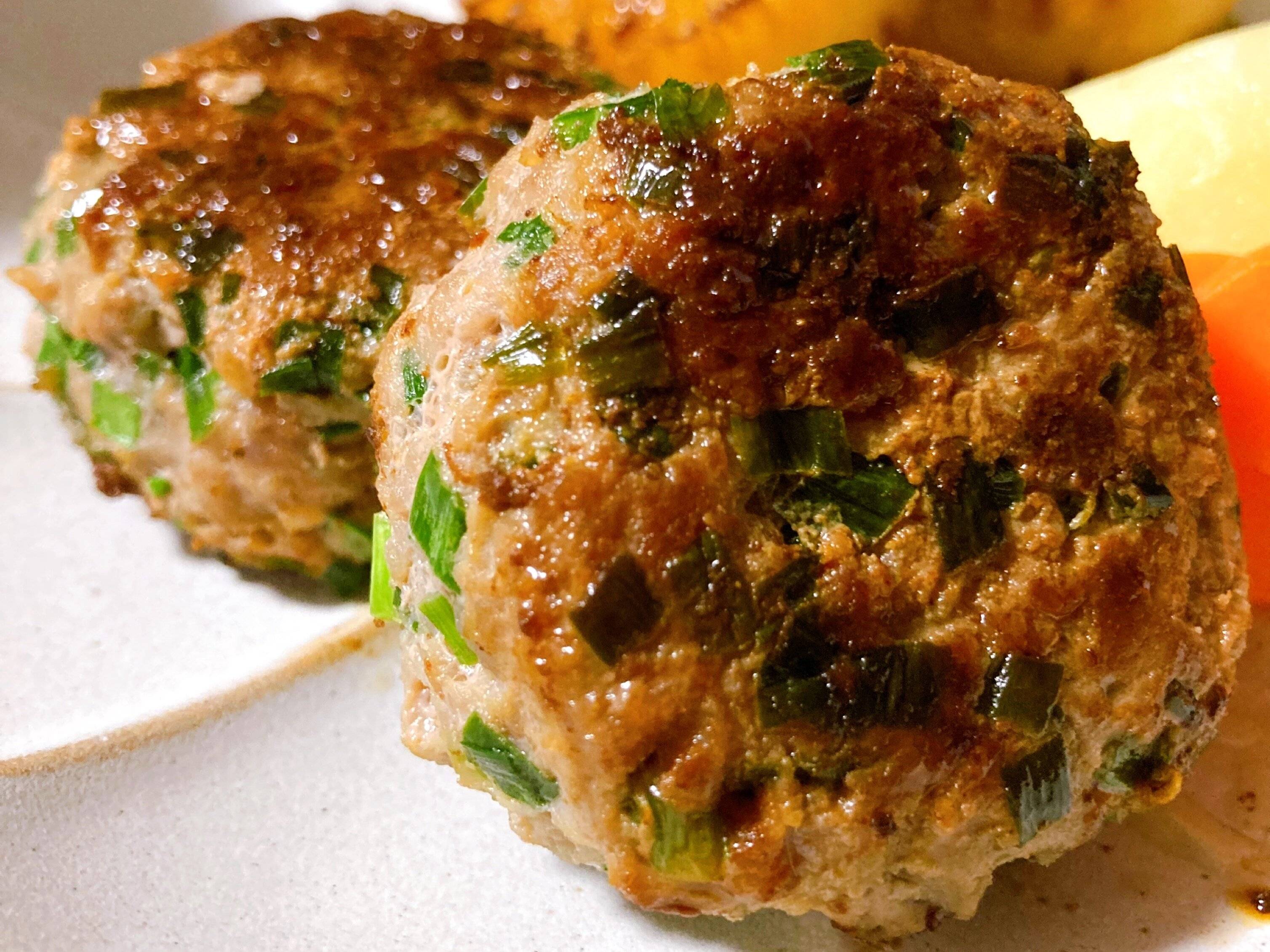 【旬野菜】子どもの大好物！旬のニラを使ったボリュームおかず『にらバーグ』