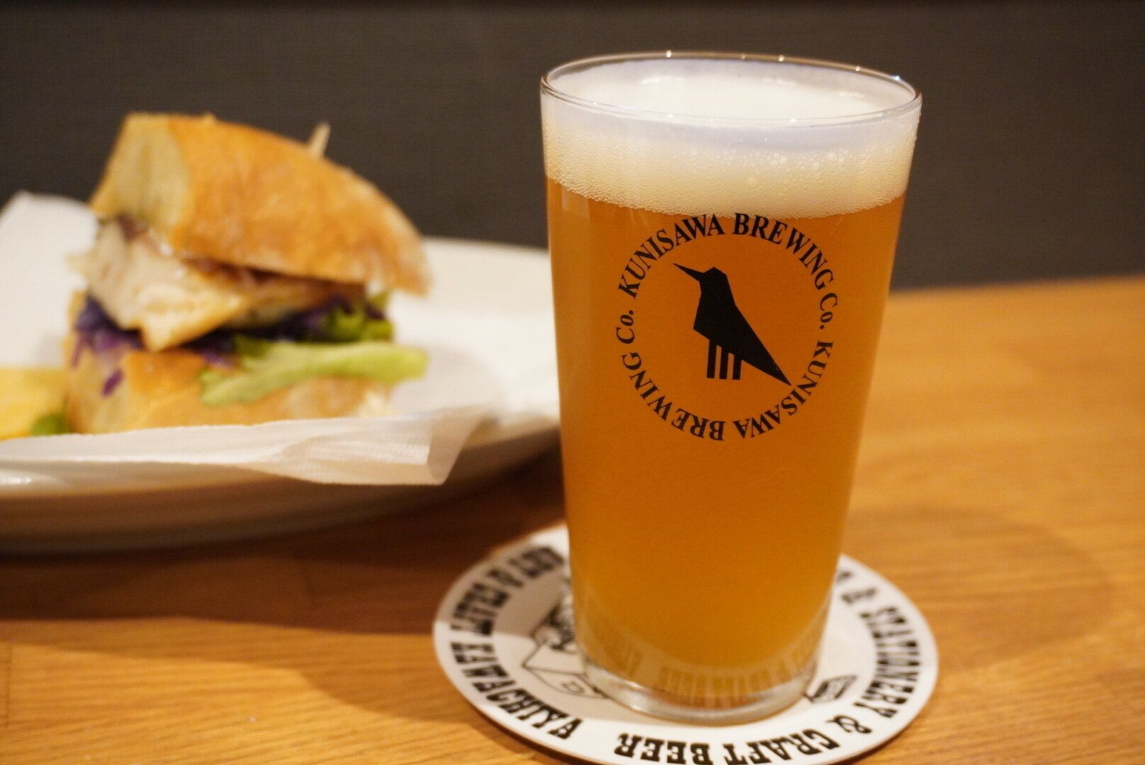 【サンキュ！酒豪部長おすすめ！】新橋発のクラフトビールが大人の隠れ家空間で味わえる！！