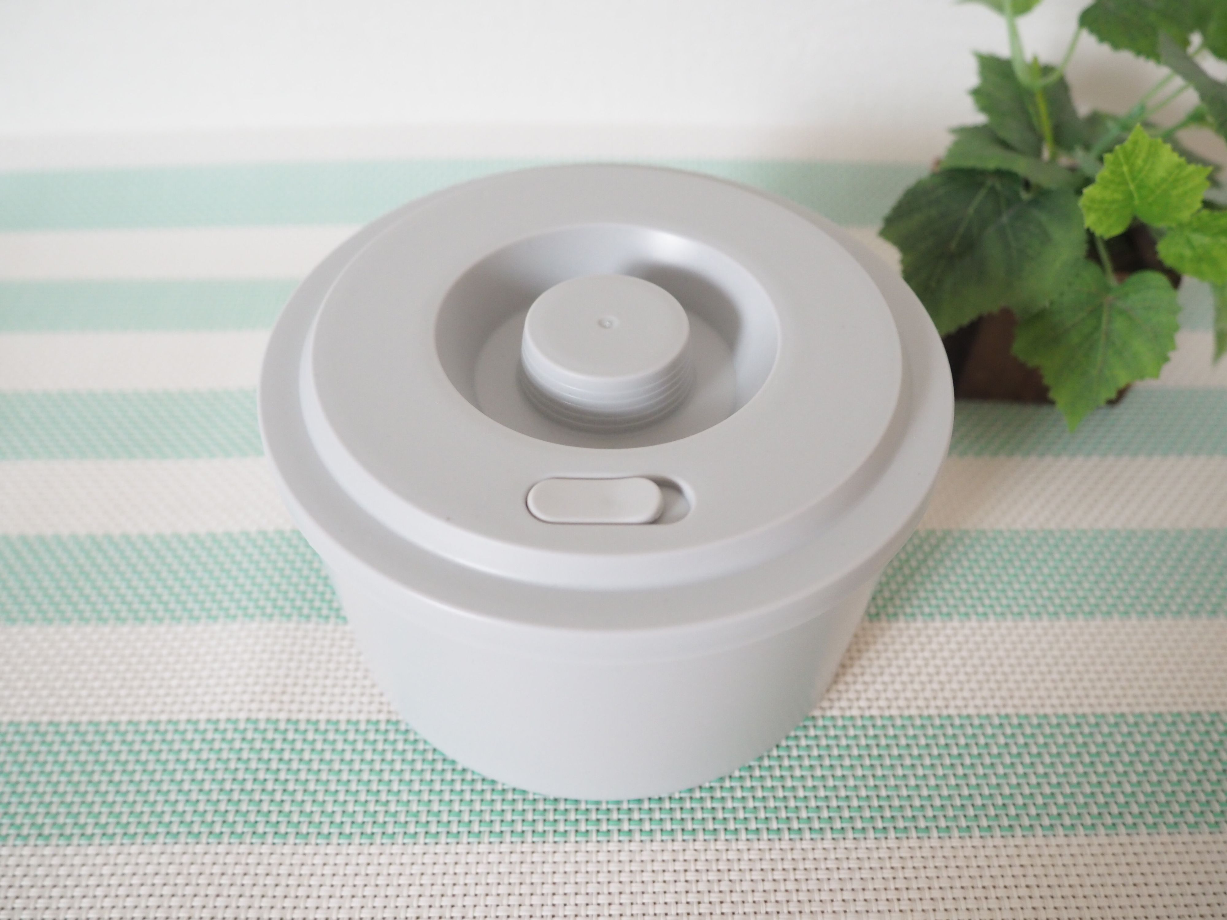 【ダイソー】これ1つで3役！レンジOKザル付保存容器が有能すぎた