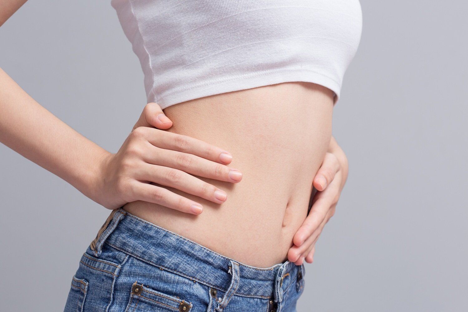 35歳からのお腹やせに！脂肪をつまんで揺らす”つまぷる”