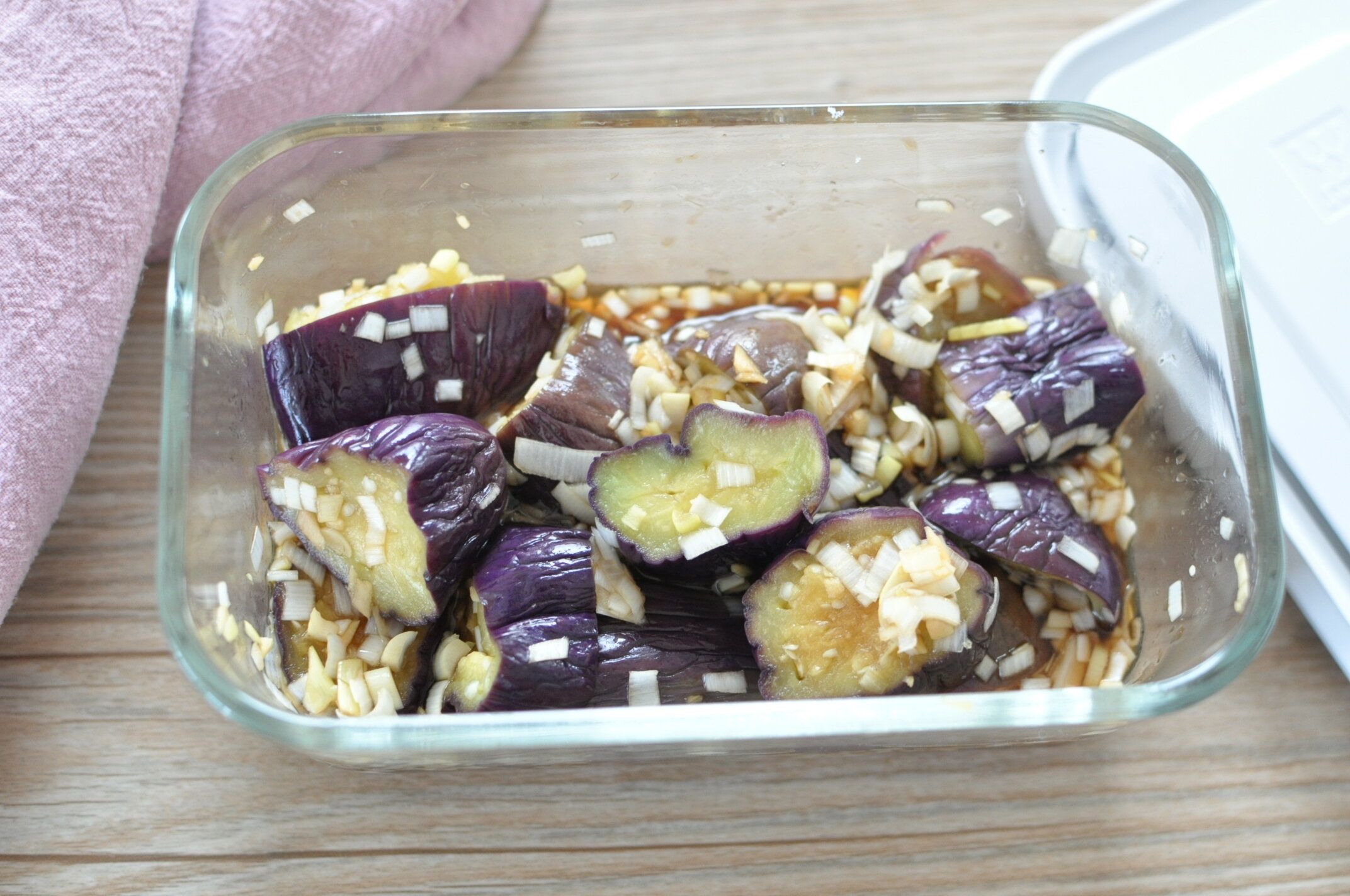 レンジ＆作り置き【ナスのやみつき香味ダレ】即食べもOK！トロ旨なすの常備菜レシピ