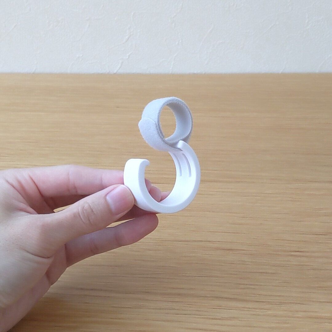 ベルトでしっかりとまるからフックが落ちない！カバン収納にも活躍するイチオシ商品
