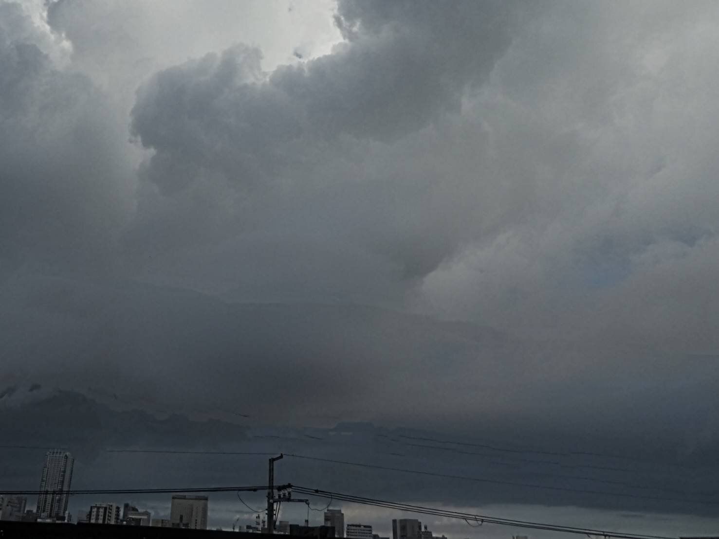 「台風シーズン」はいつまで？なぜ冬は台風が来ないの？気象予報士が解説！